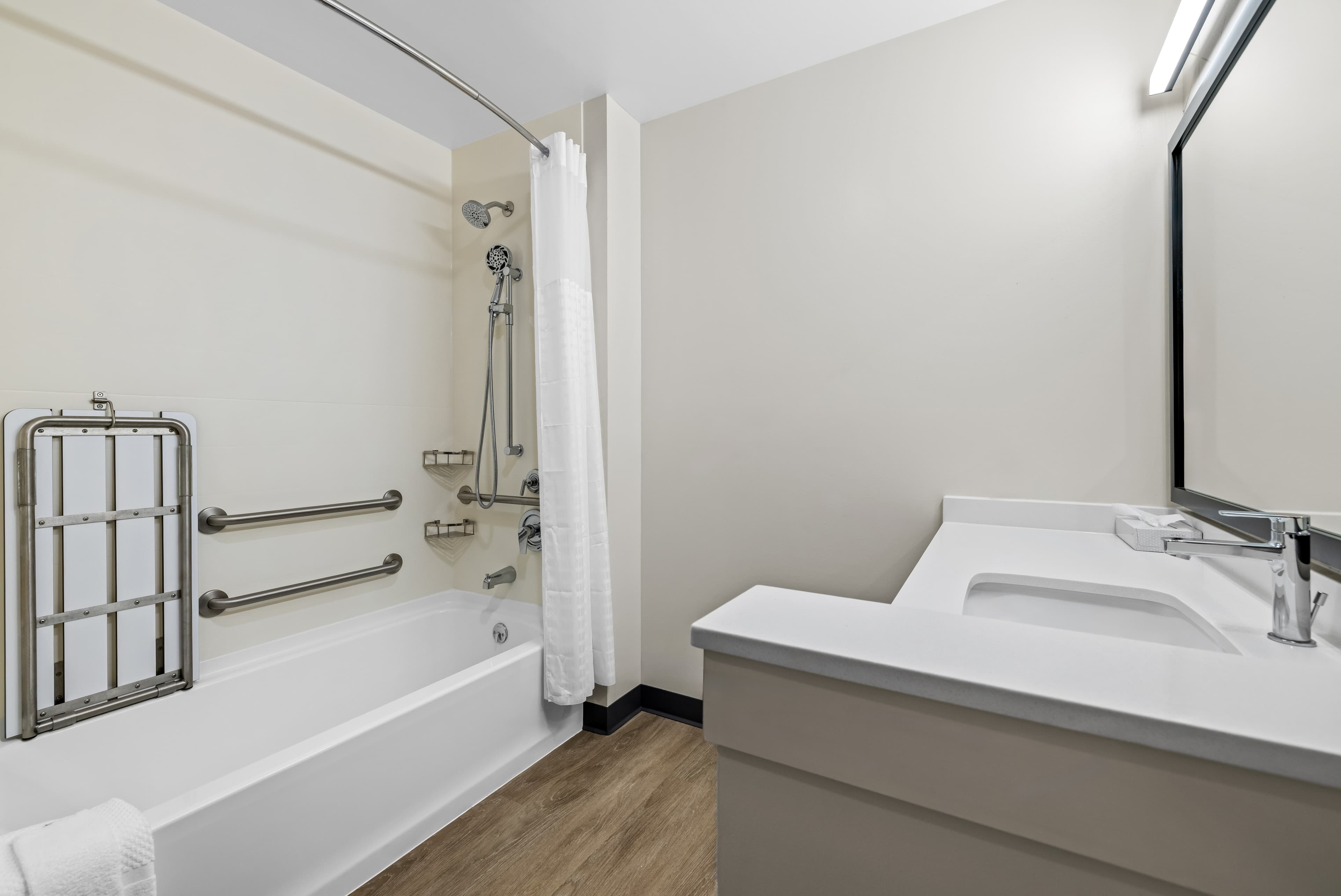 Everhome Suites Rochester Greece — 10