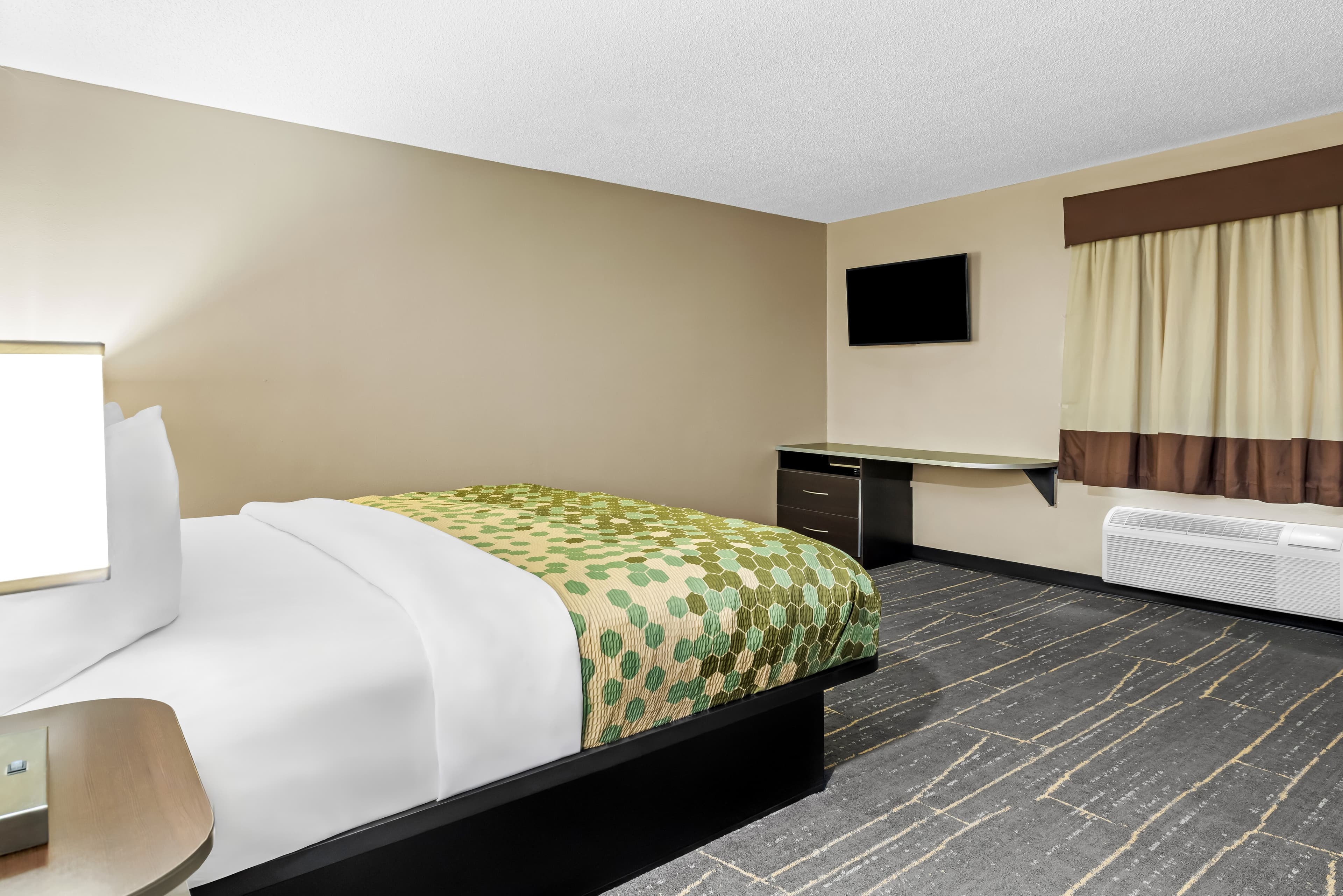 Rodeway Inn - Image 3