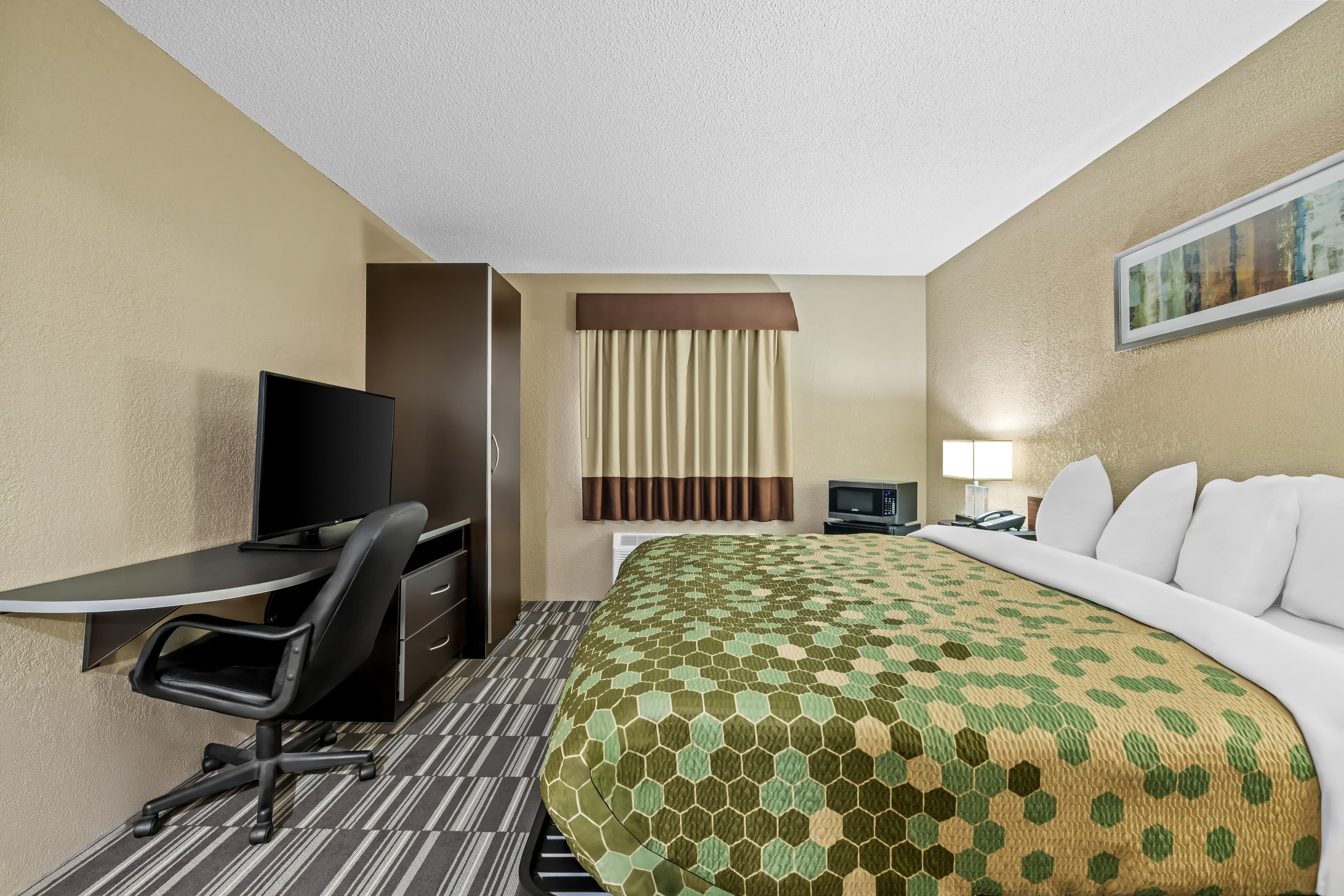 Rodeway Inn — 11