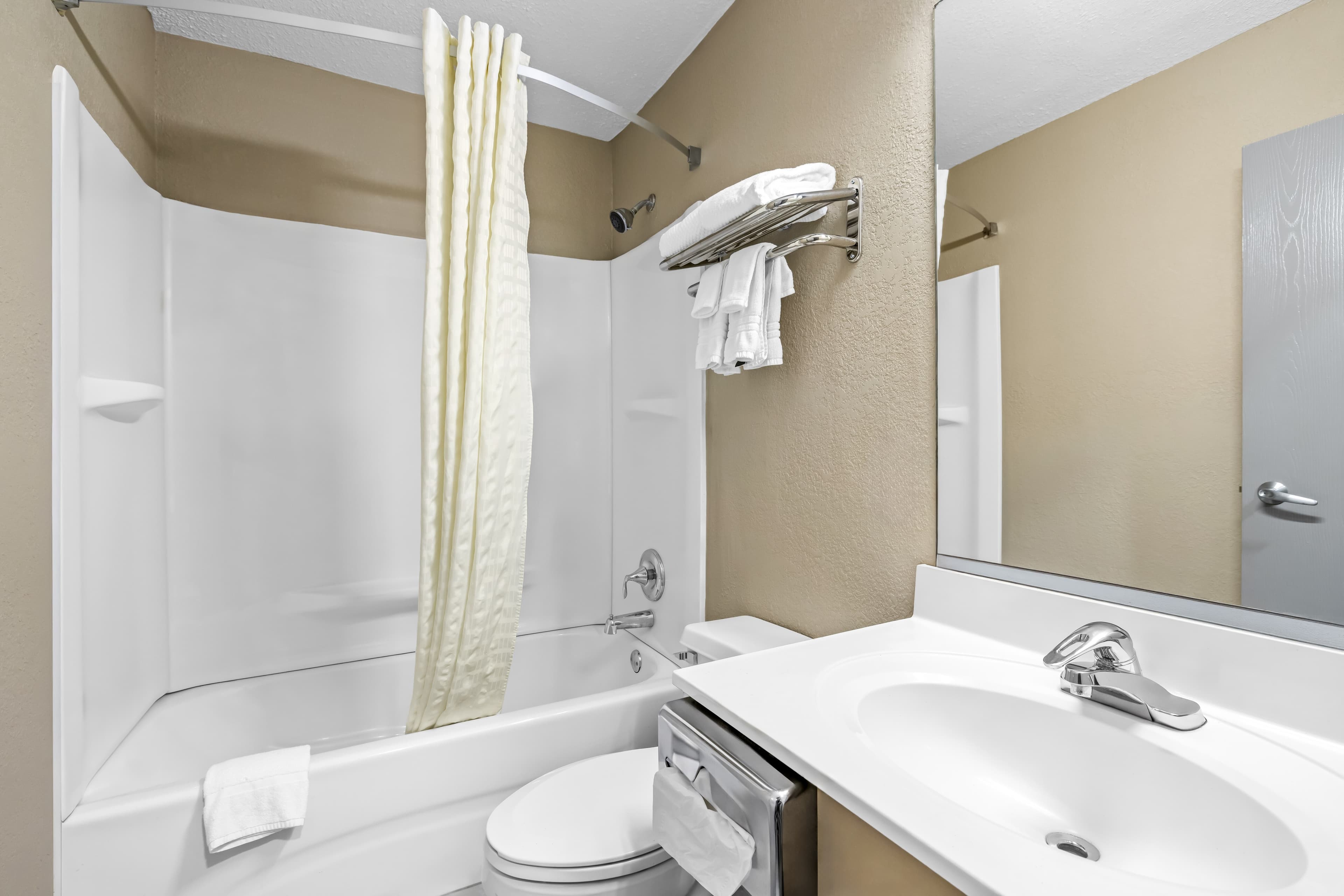 Rodeway Inn — 14