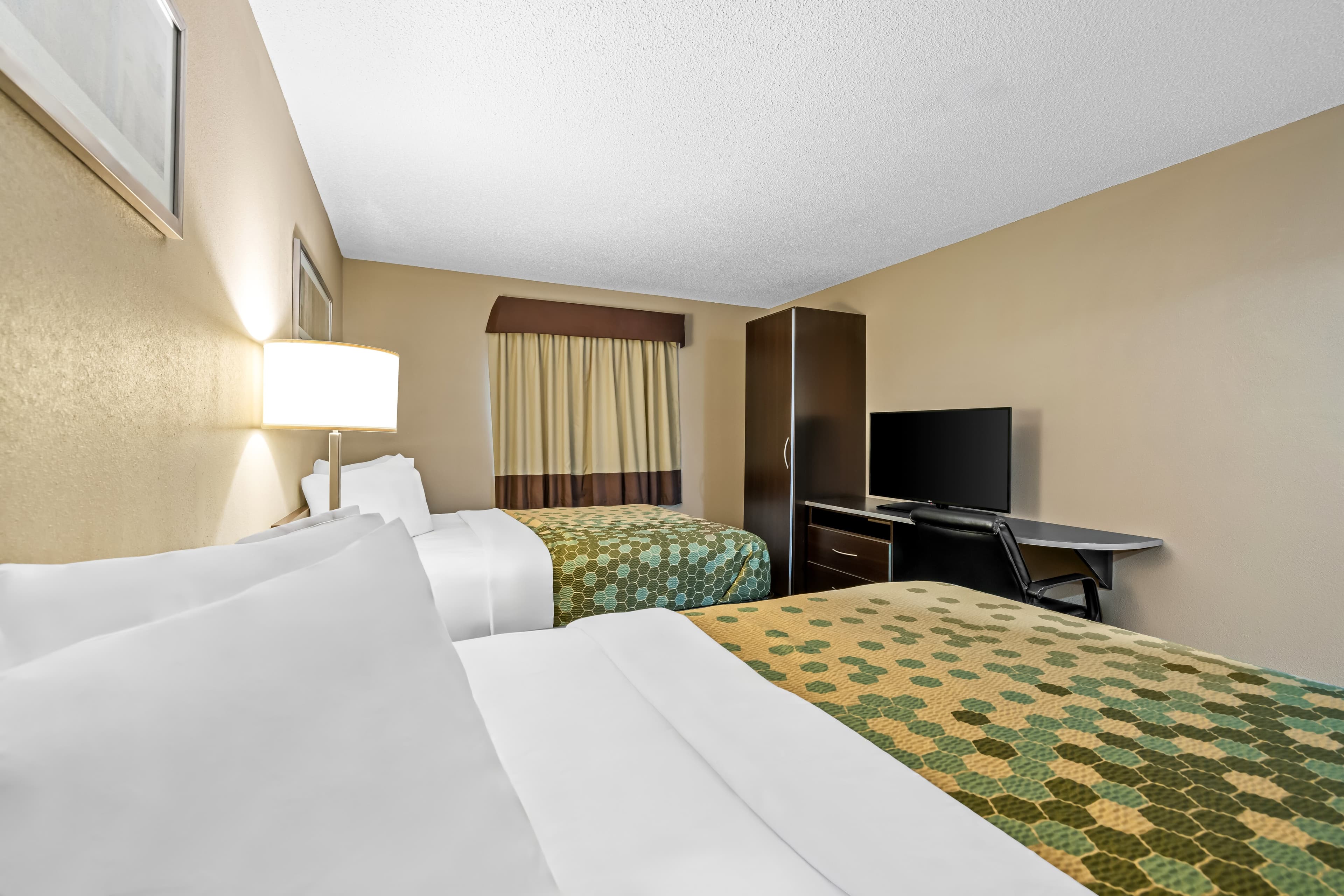 Rodeway Inn — 19