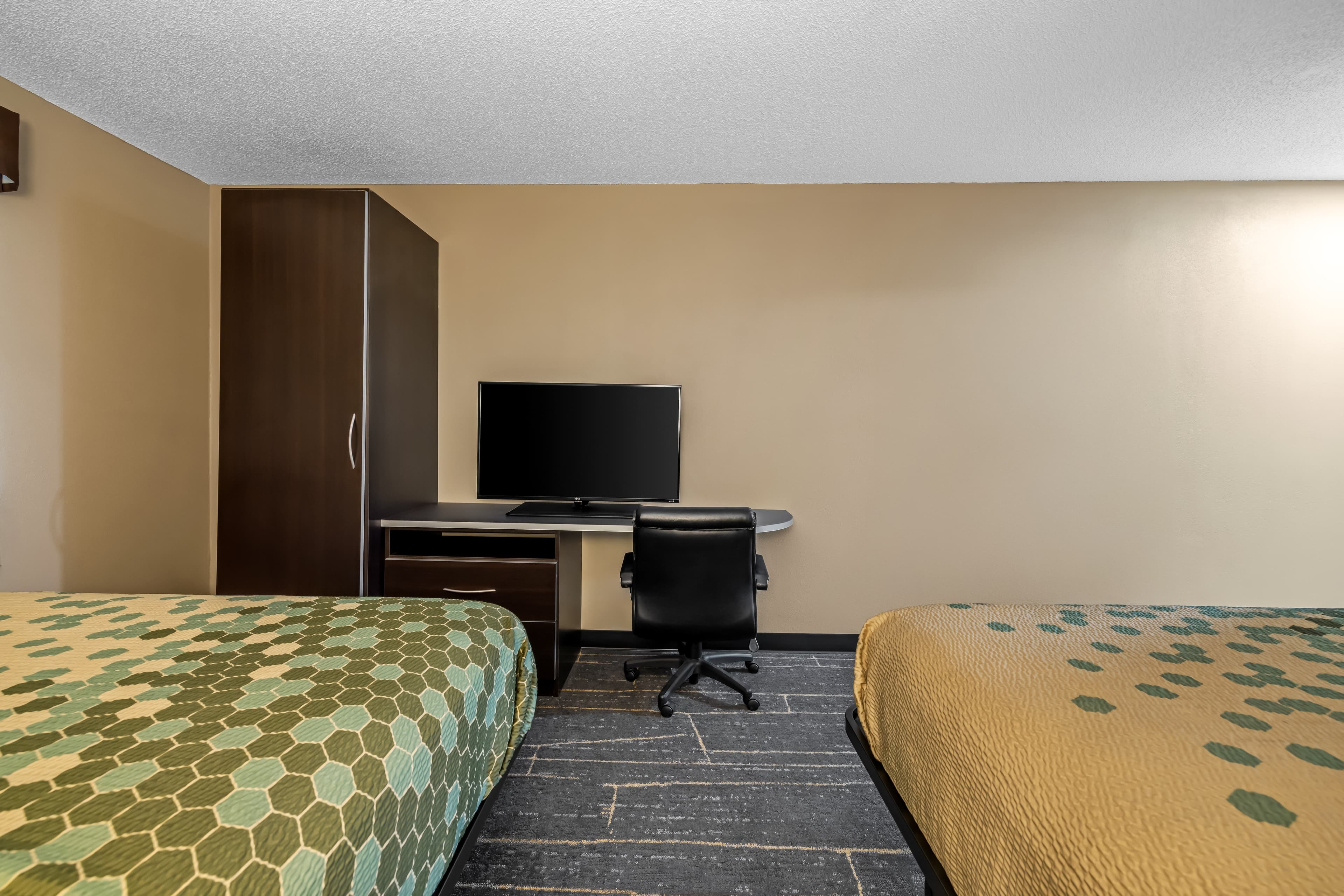 Rodeway Inn — 20