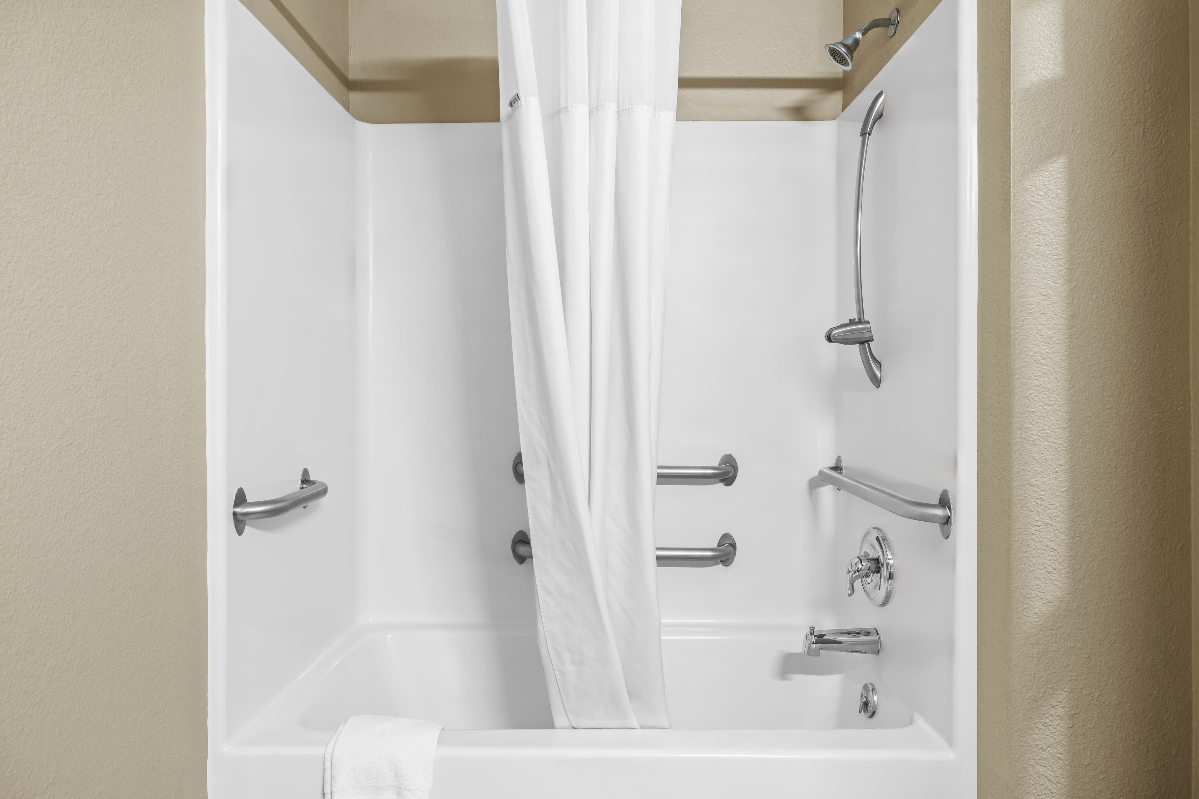 Rodeway Inn — 8
