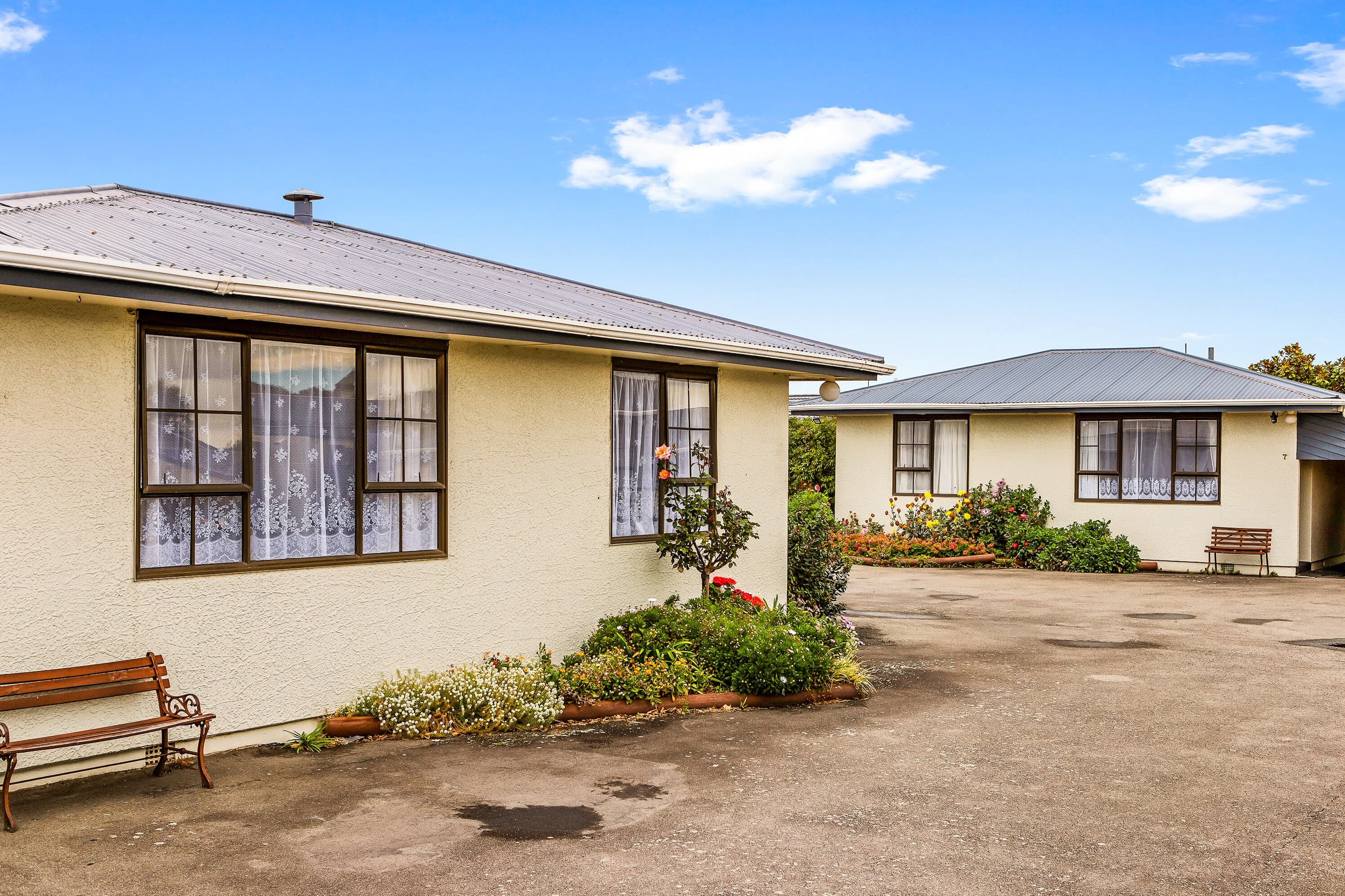 Econo Lodge Canterbury Court — 17