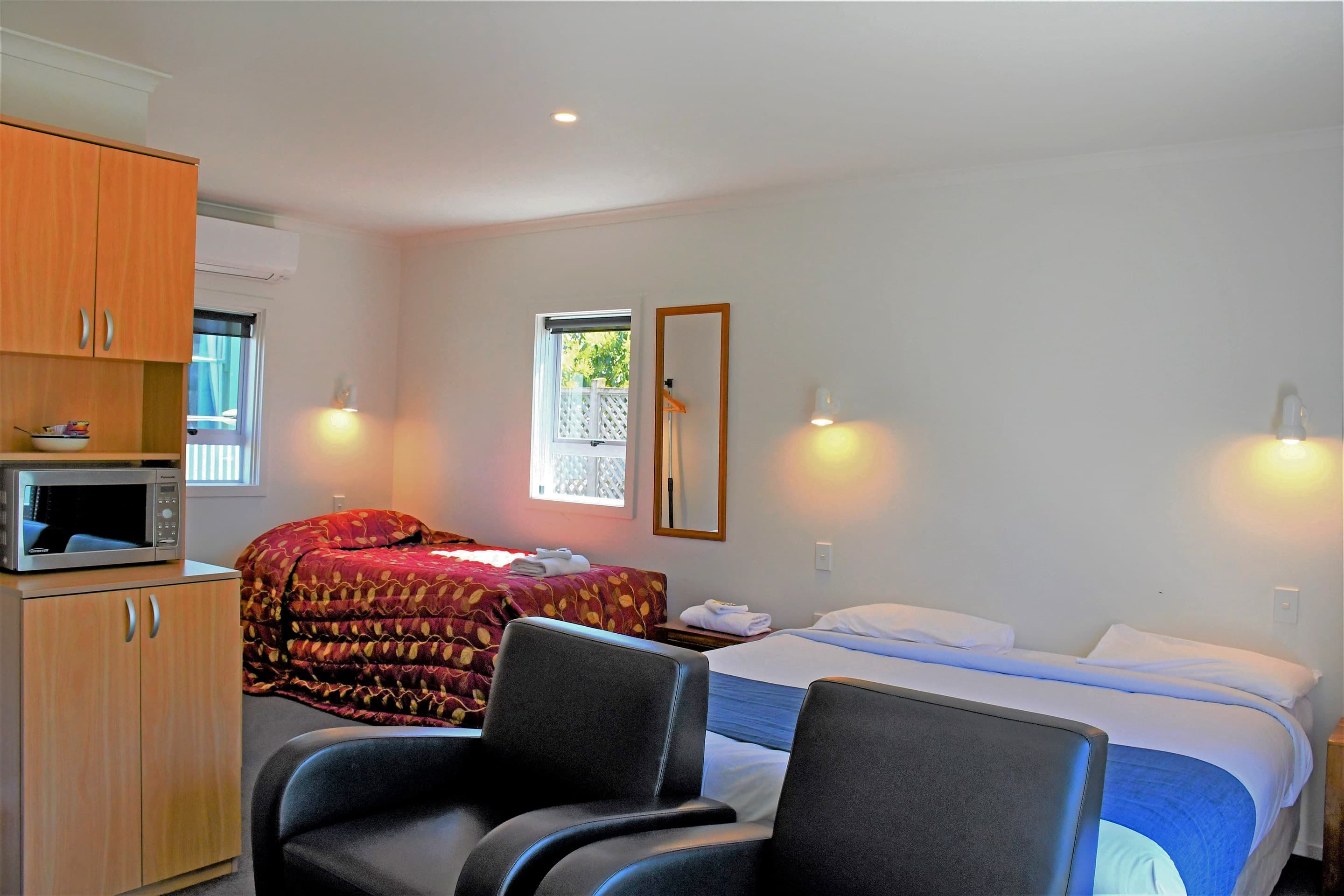 Comfort Inn Westshore Beach — 14