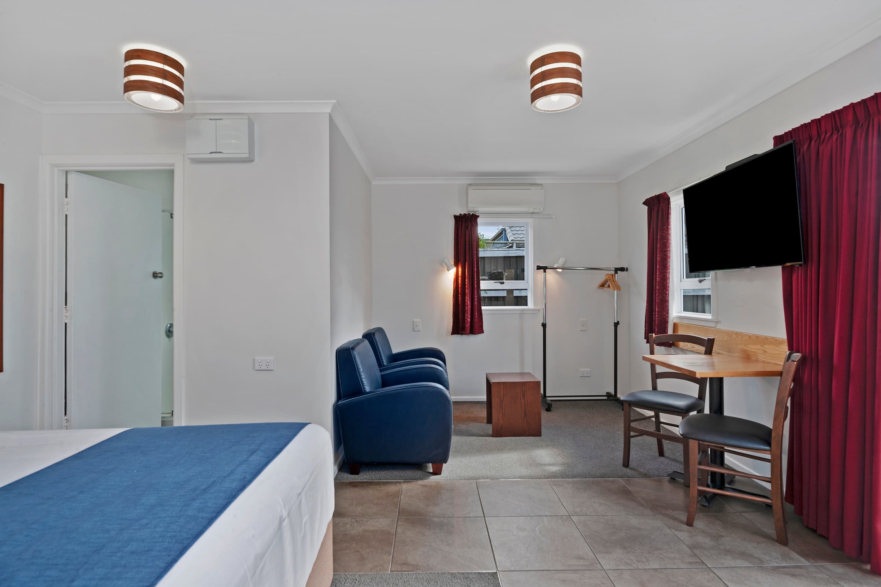 Comfort Inn Westshore Beach — 10