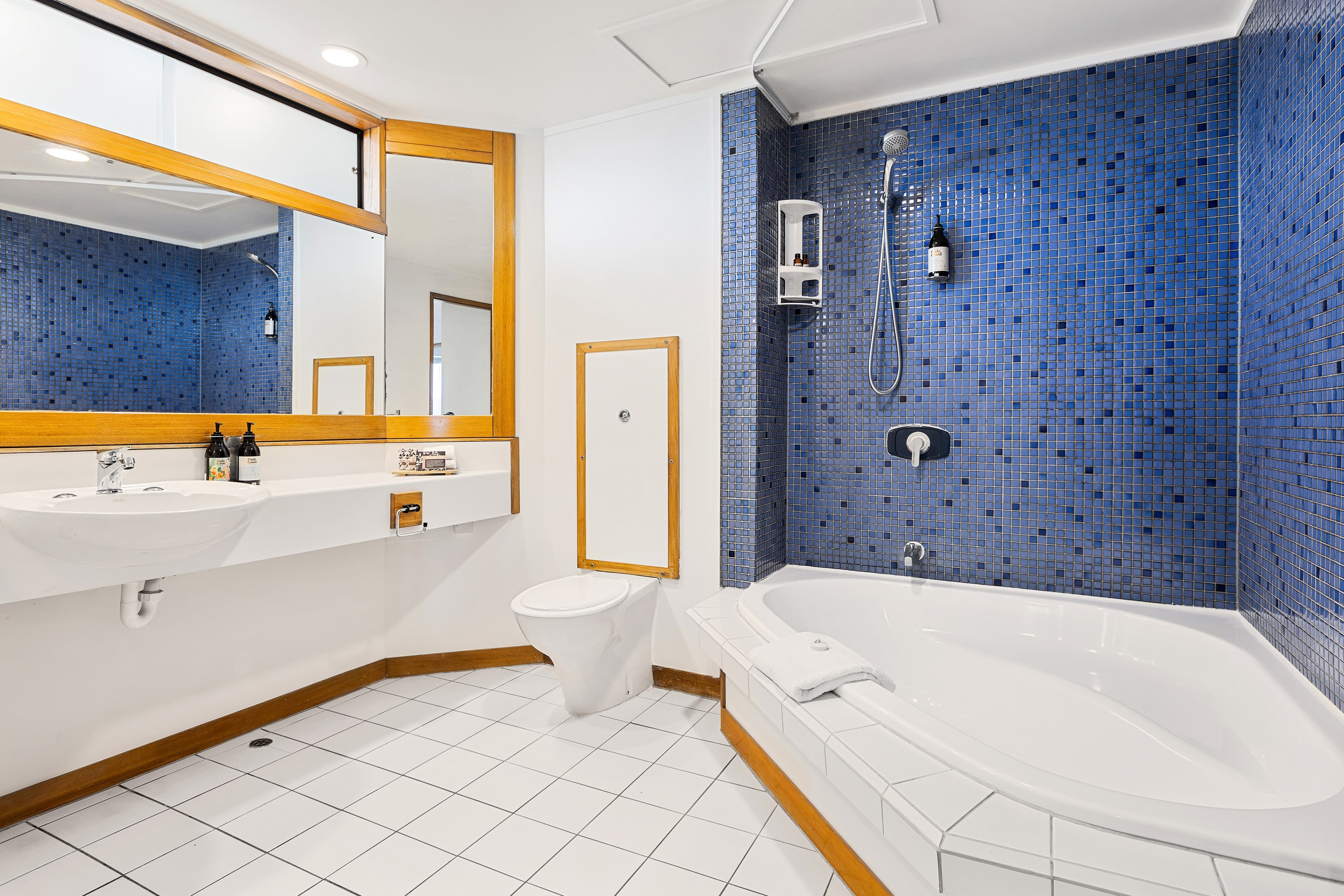 Quality Hotel Lincoln Green — 8