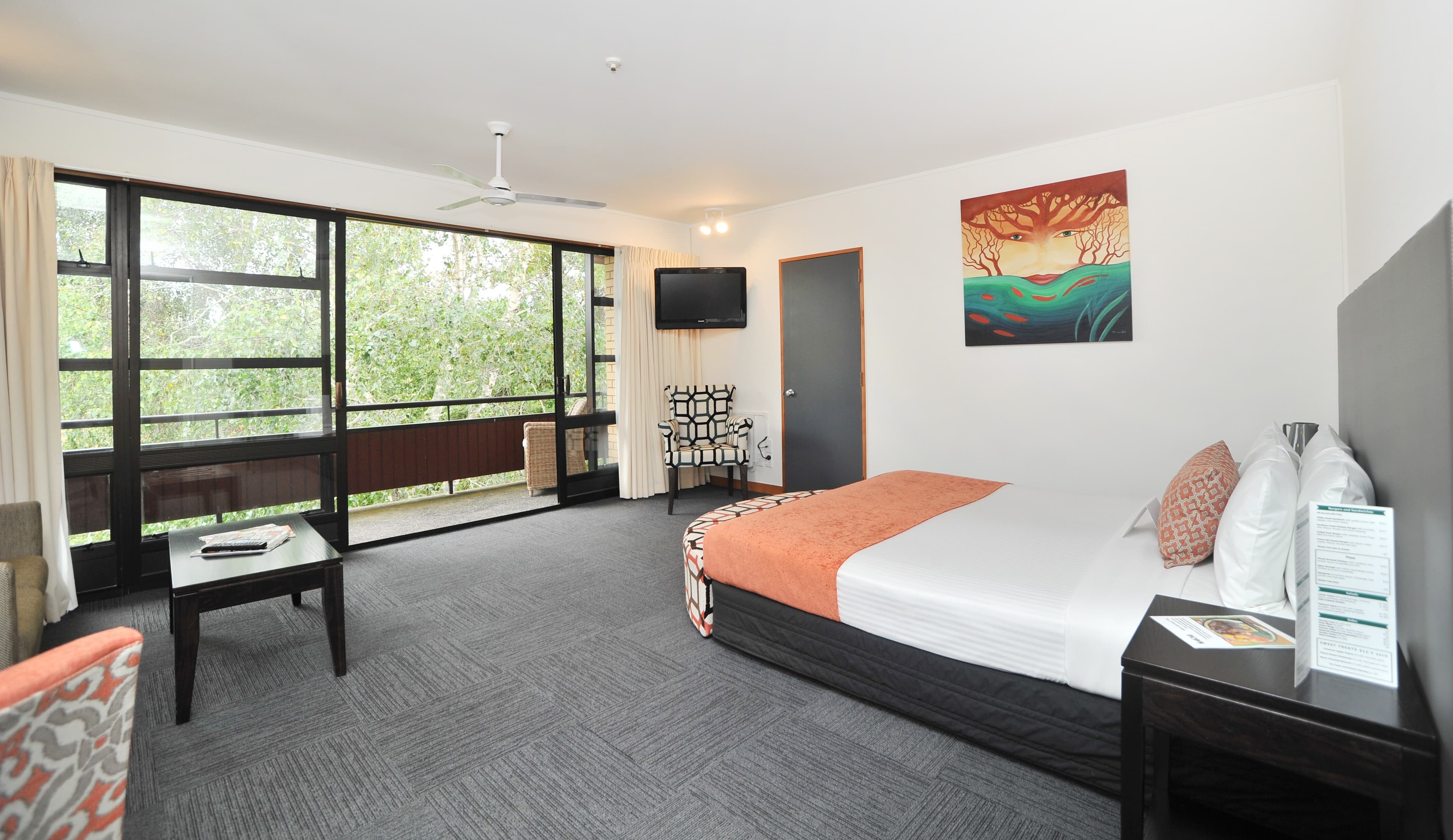 Quality Hotel Lincoln Green - Image 2