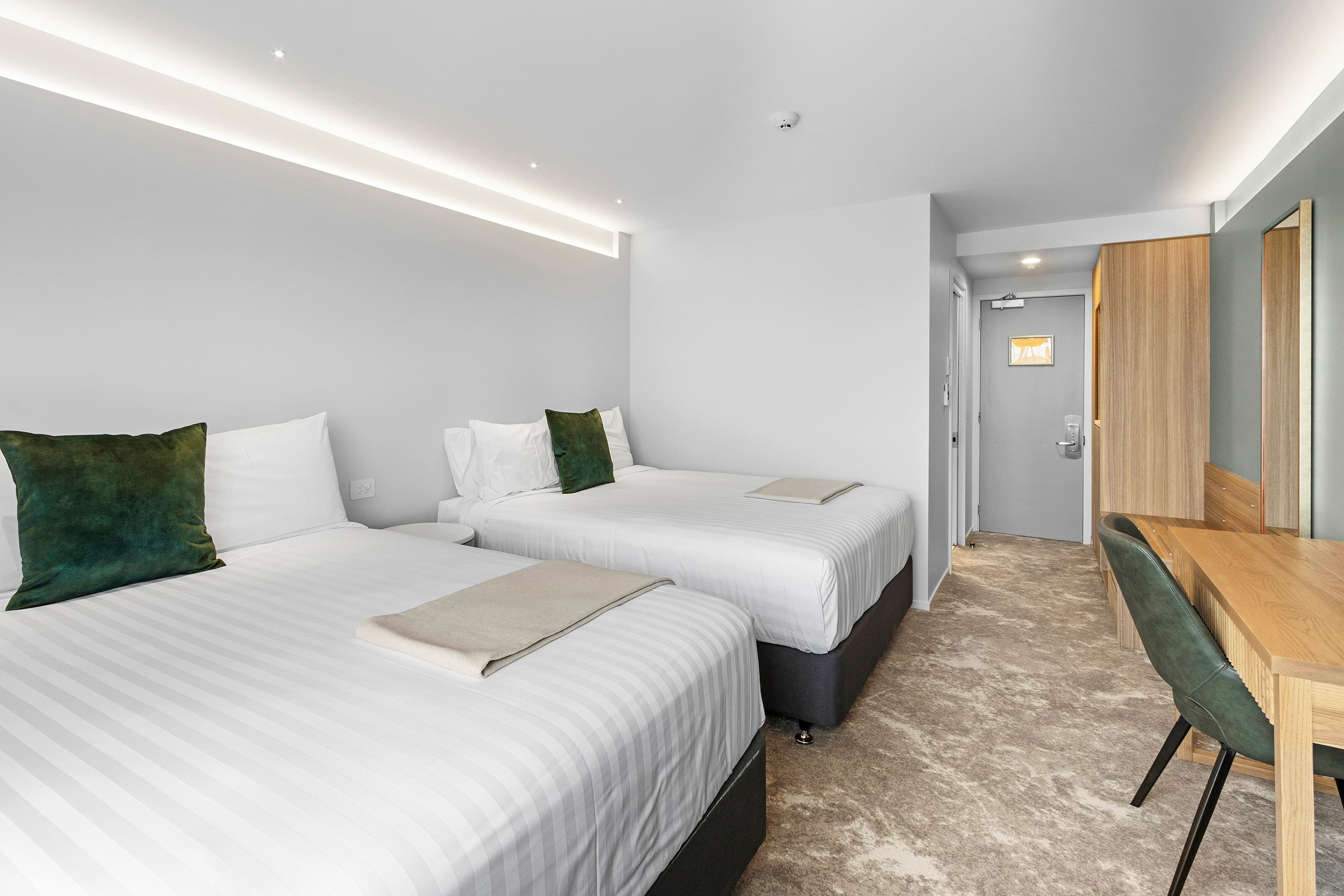 Hotel Elms Christchurch, an Ascend Collection Hotel - Image 4
