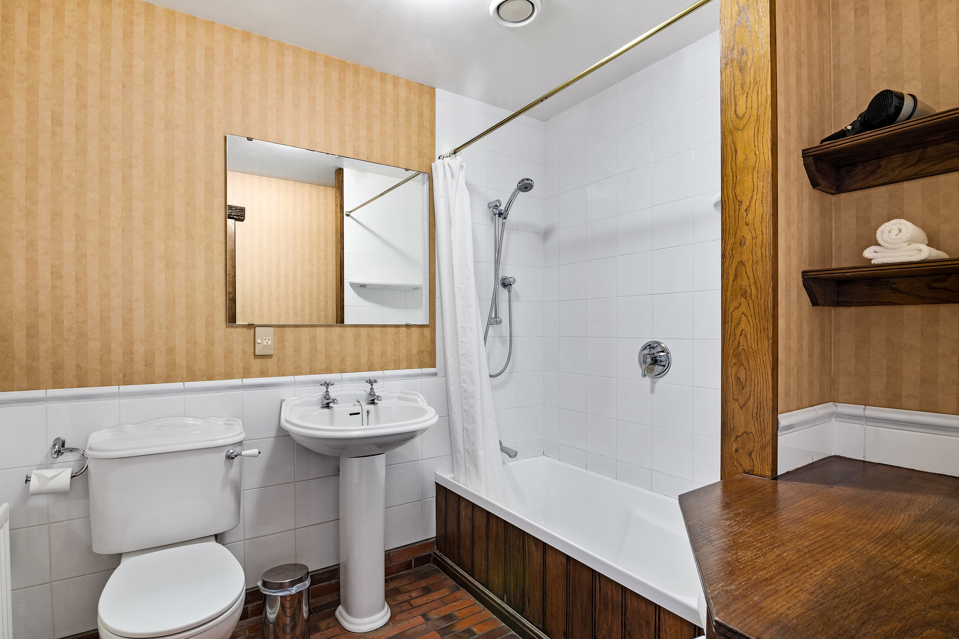 The Honest Lawyer, an Ascend Collection Hotel — 11