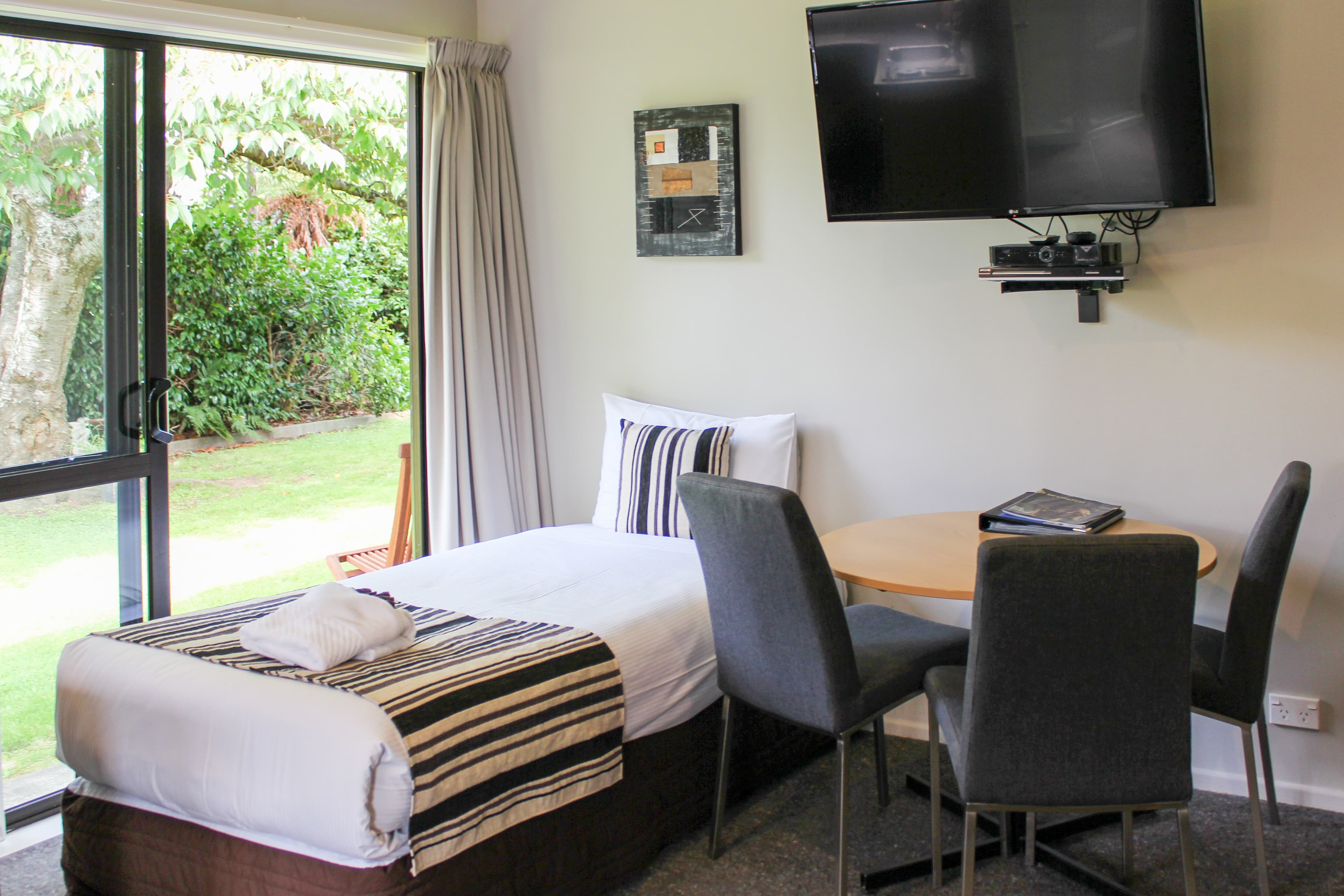 Quality Inn Acapulco Taupo — 103
