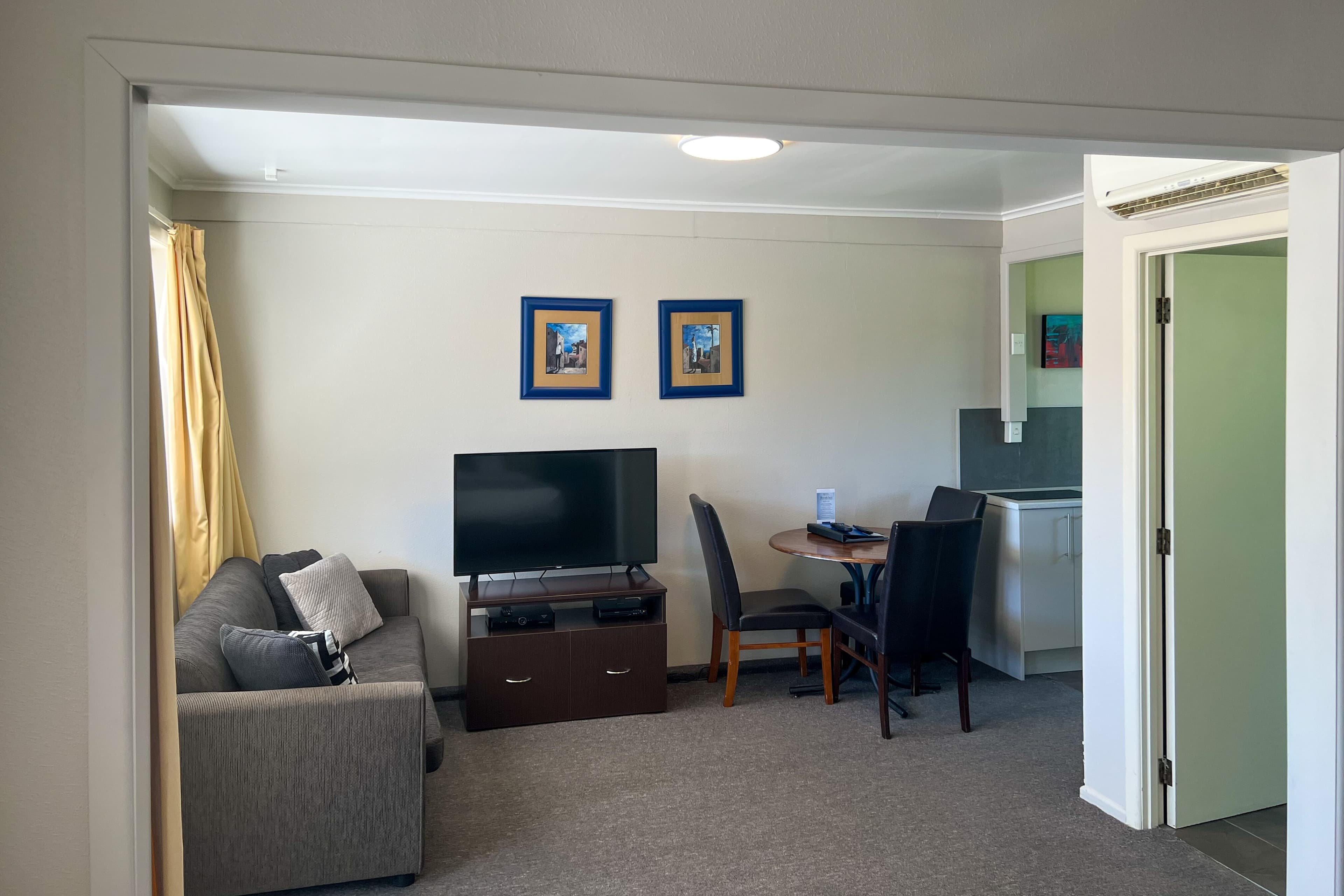 Quality Inn Acapulco Taupo — 122