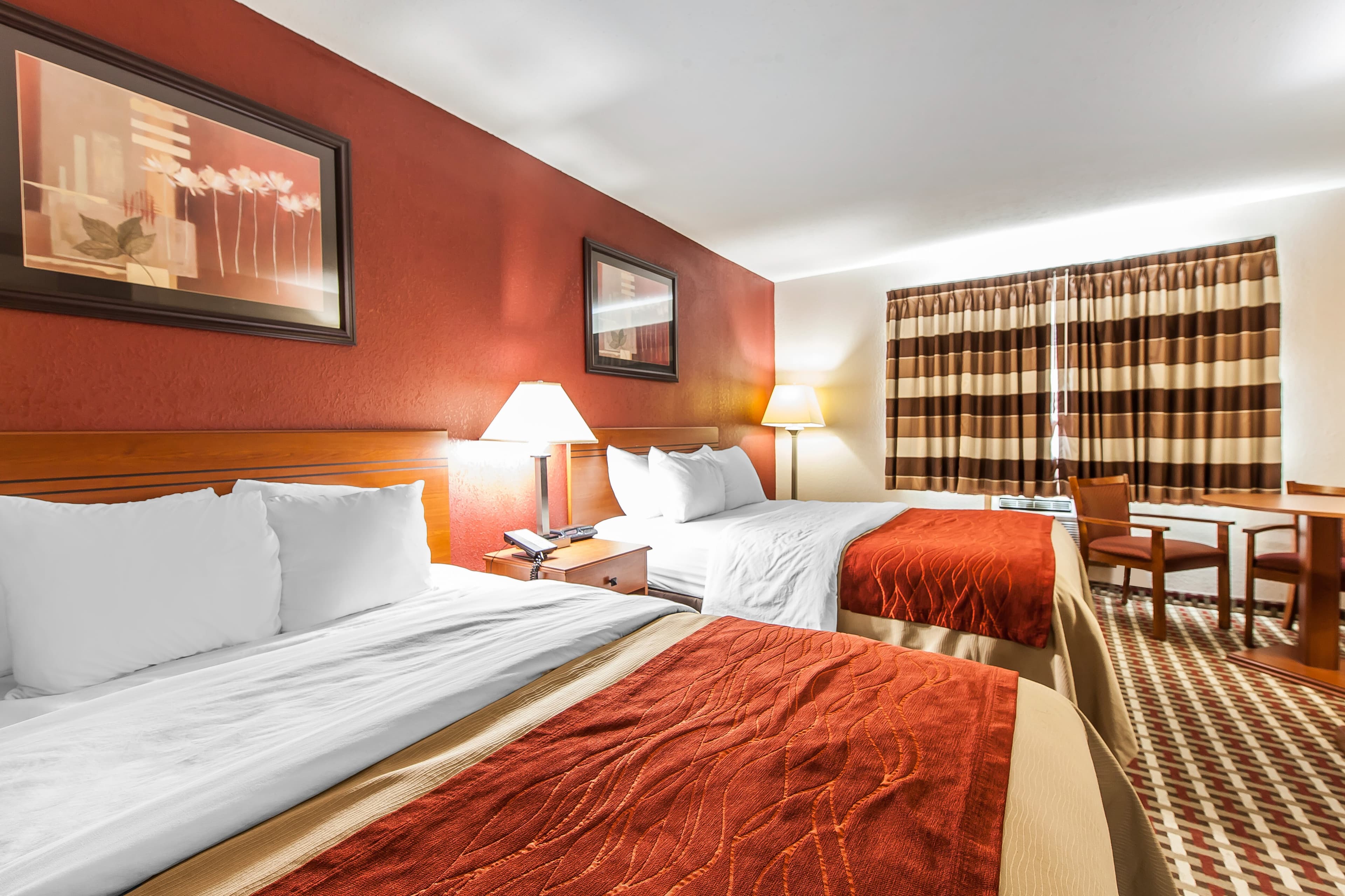 Quality Inn Seaman — 8
