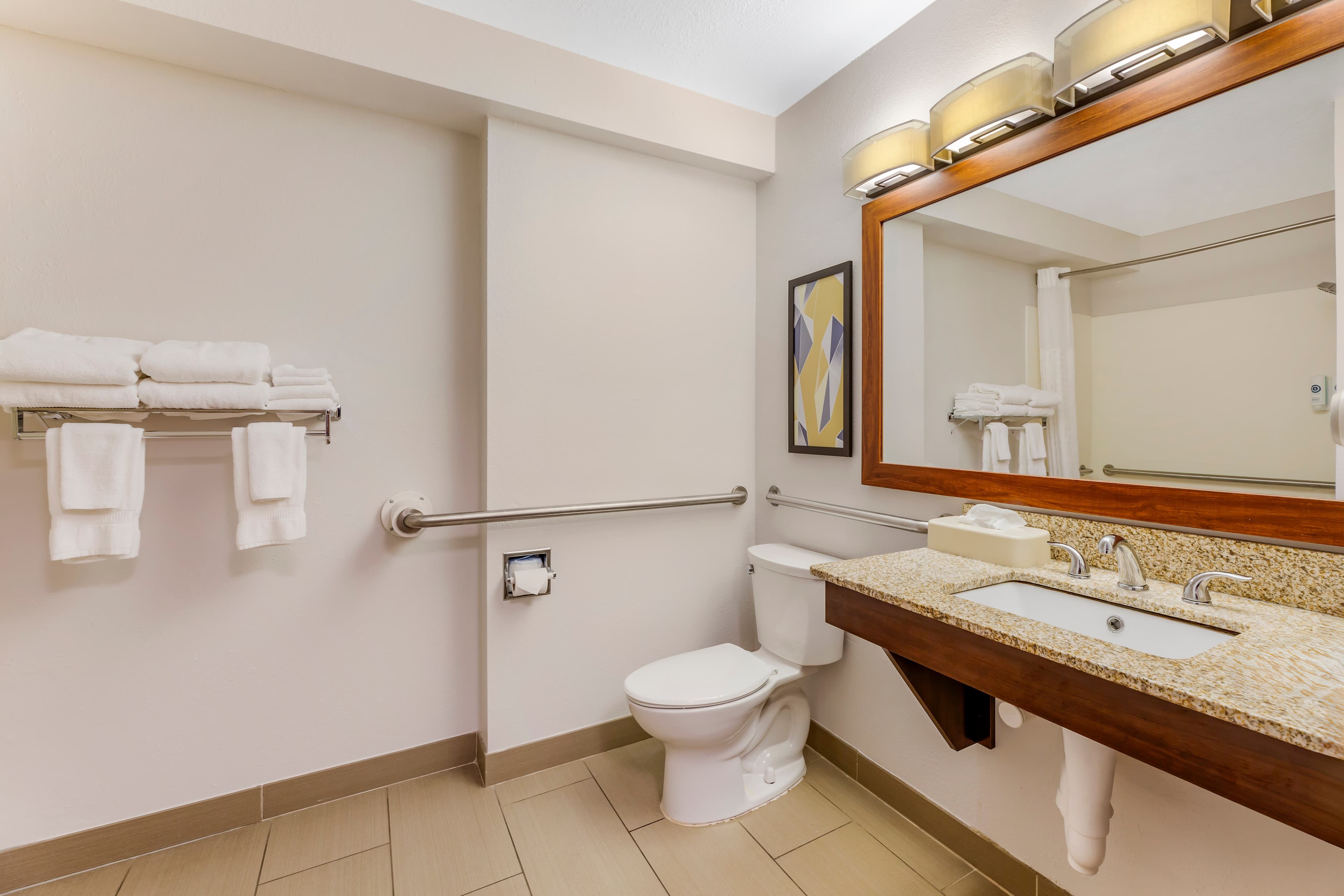 Comfort Inn River's Edge - Image 5
