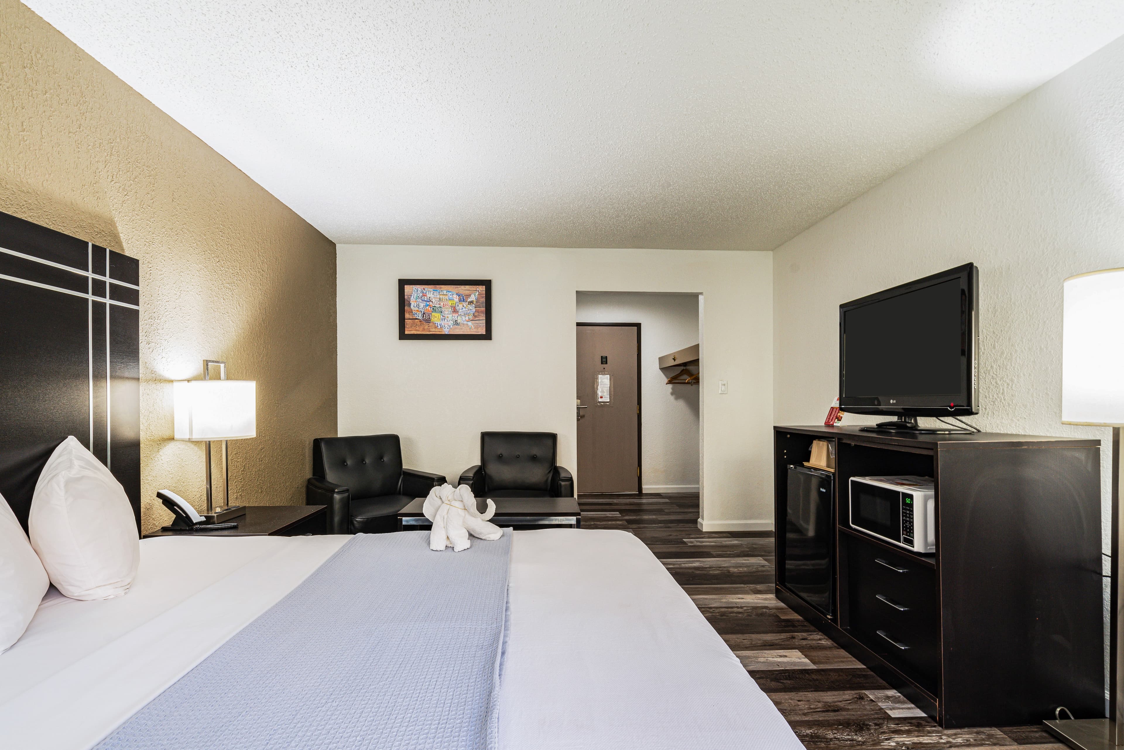 Econo Lodge Cleveland Southeast - Kent — 17