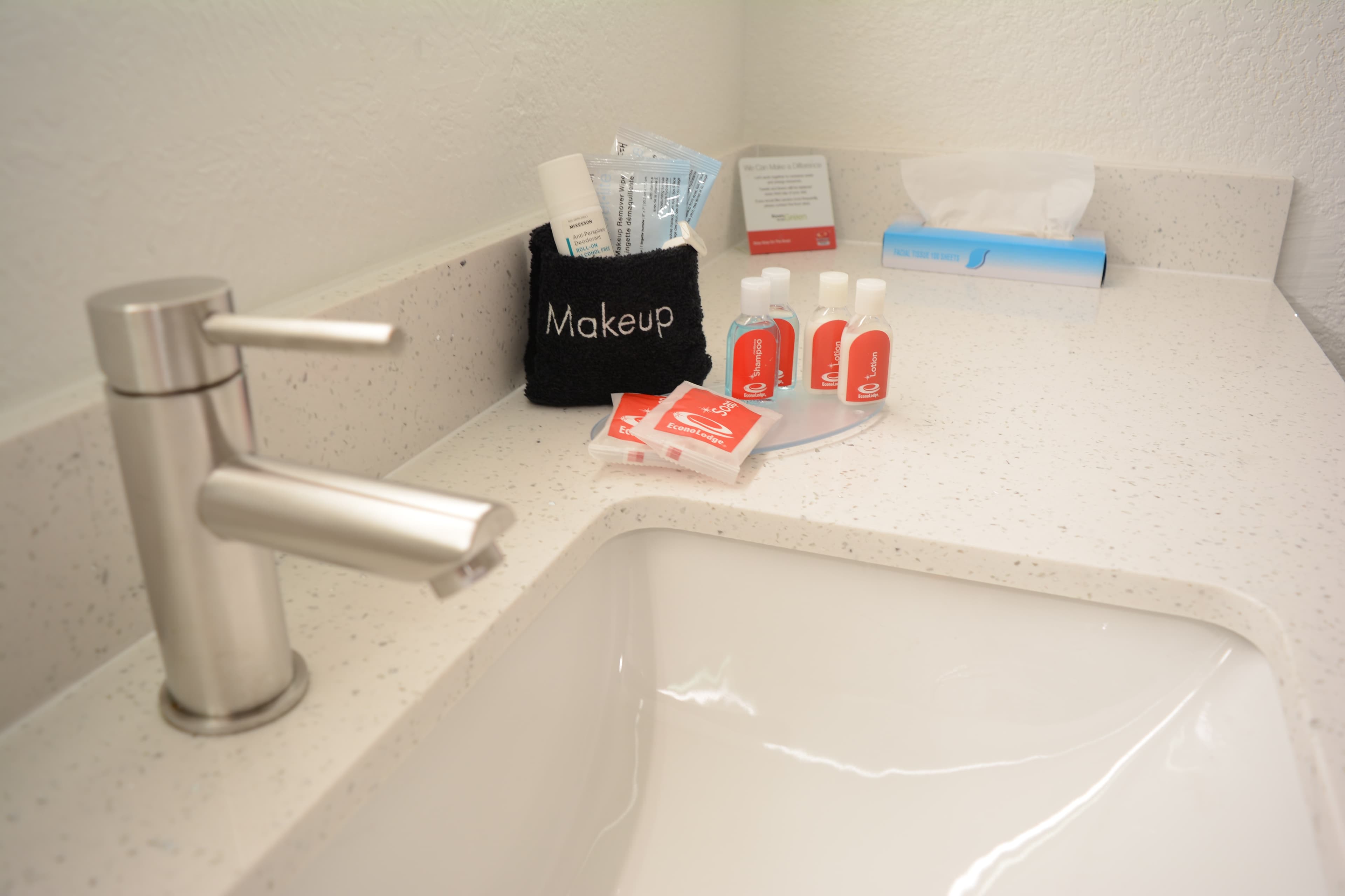 Econo Lodge Cleveland Southeast - Kent — 23