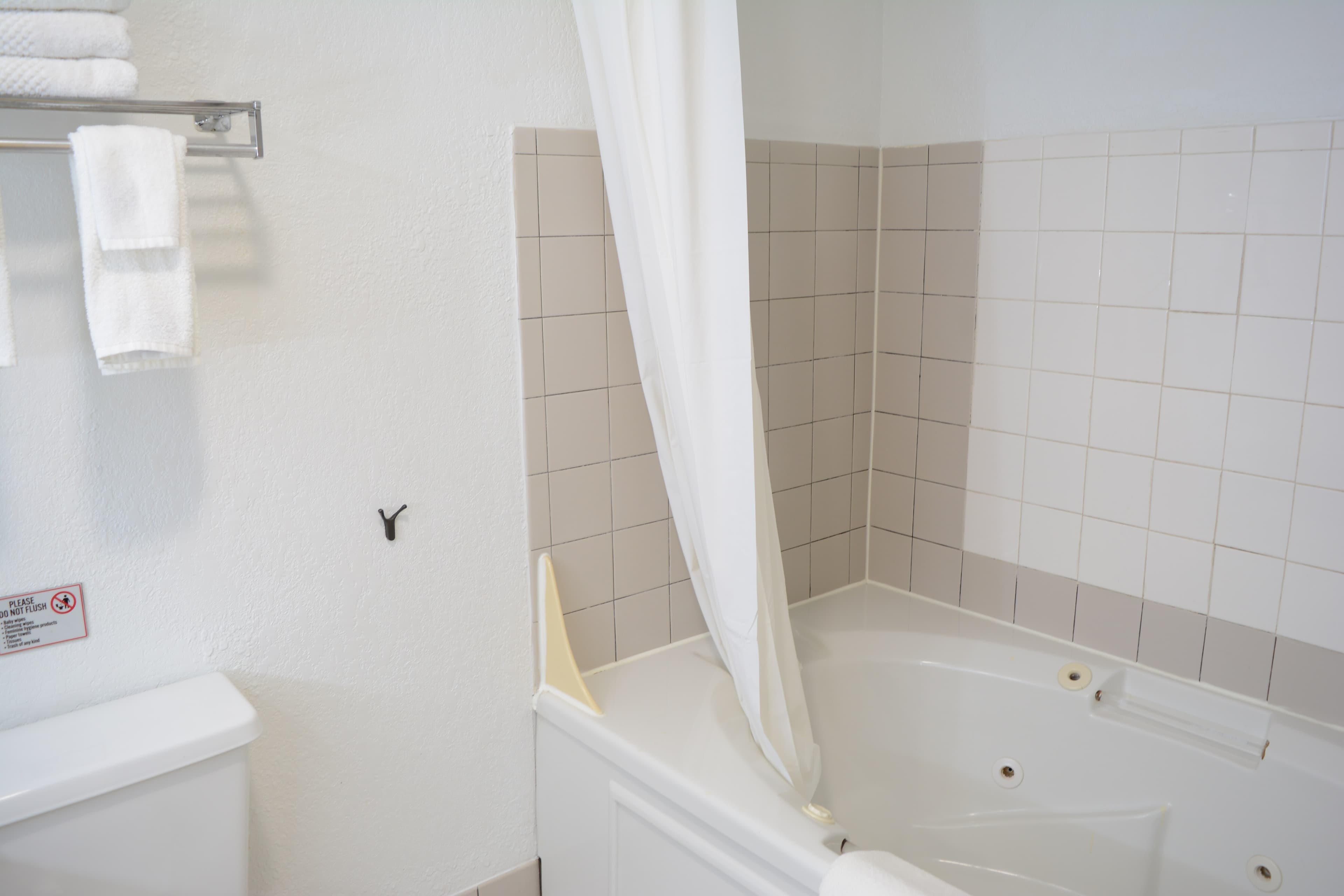 Econo Lodge Cleveland Southeast - Kent — 29
