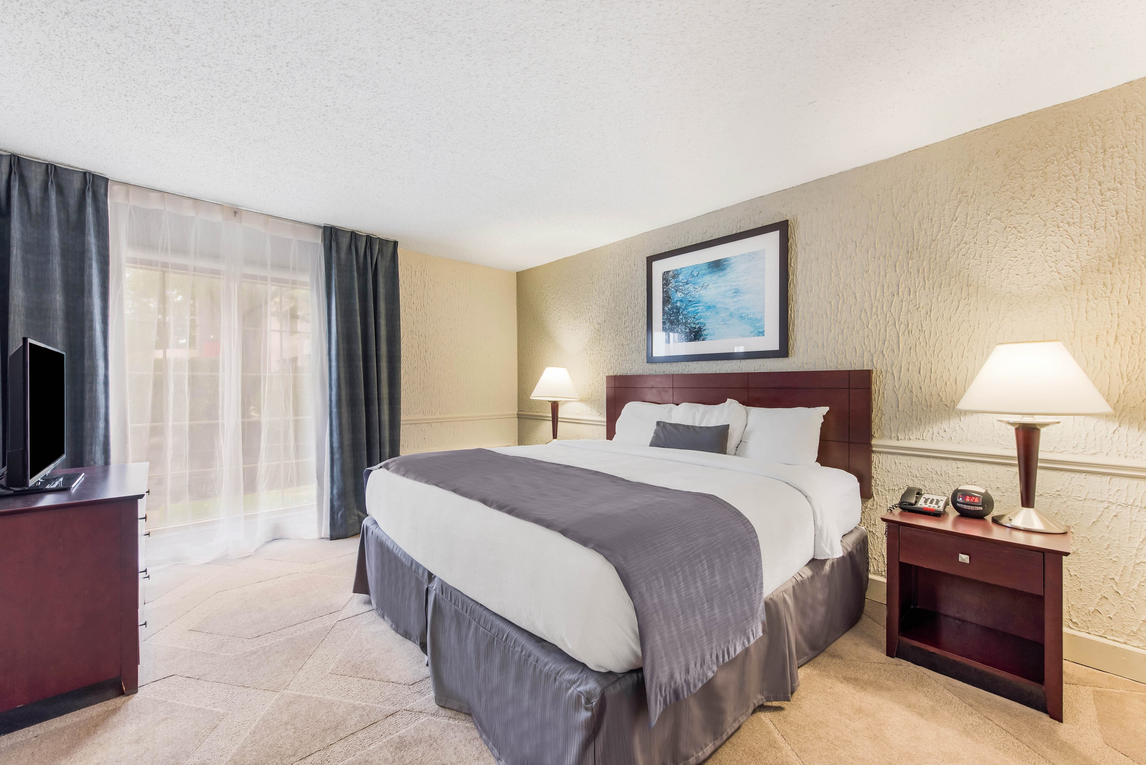 The Blu Hotel Blue Ash Cincinnati, an Ascend Collection Hotel — 27
