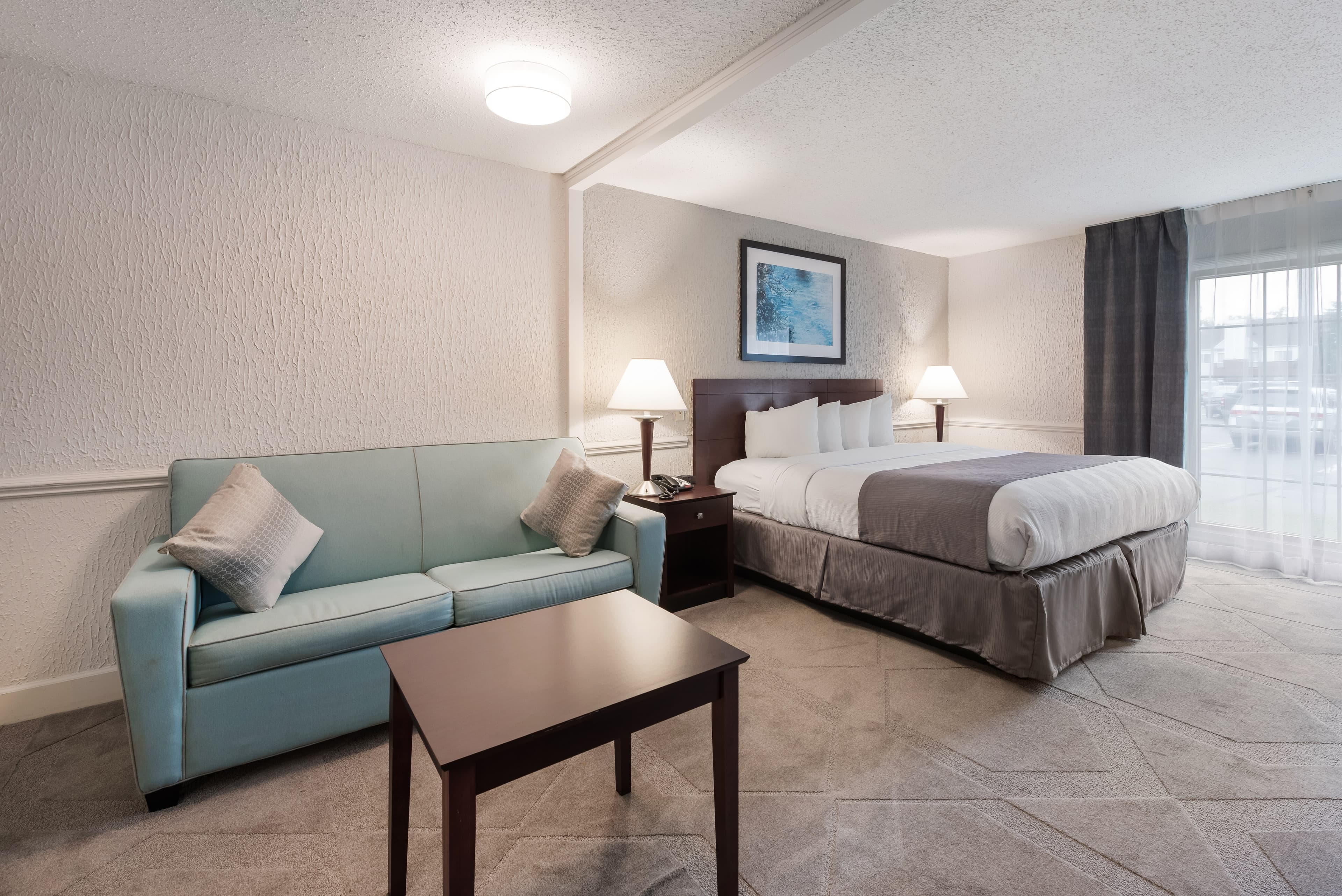 The Blu Hotel Blue Ash Cincinnati, an Ascend Collection Hotel — 9