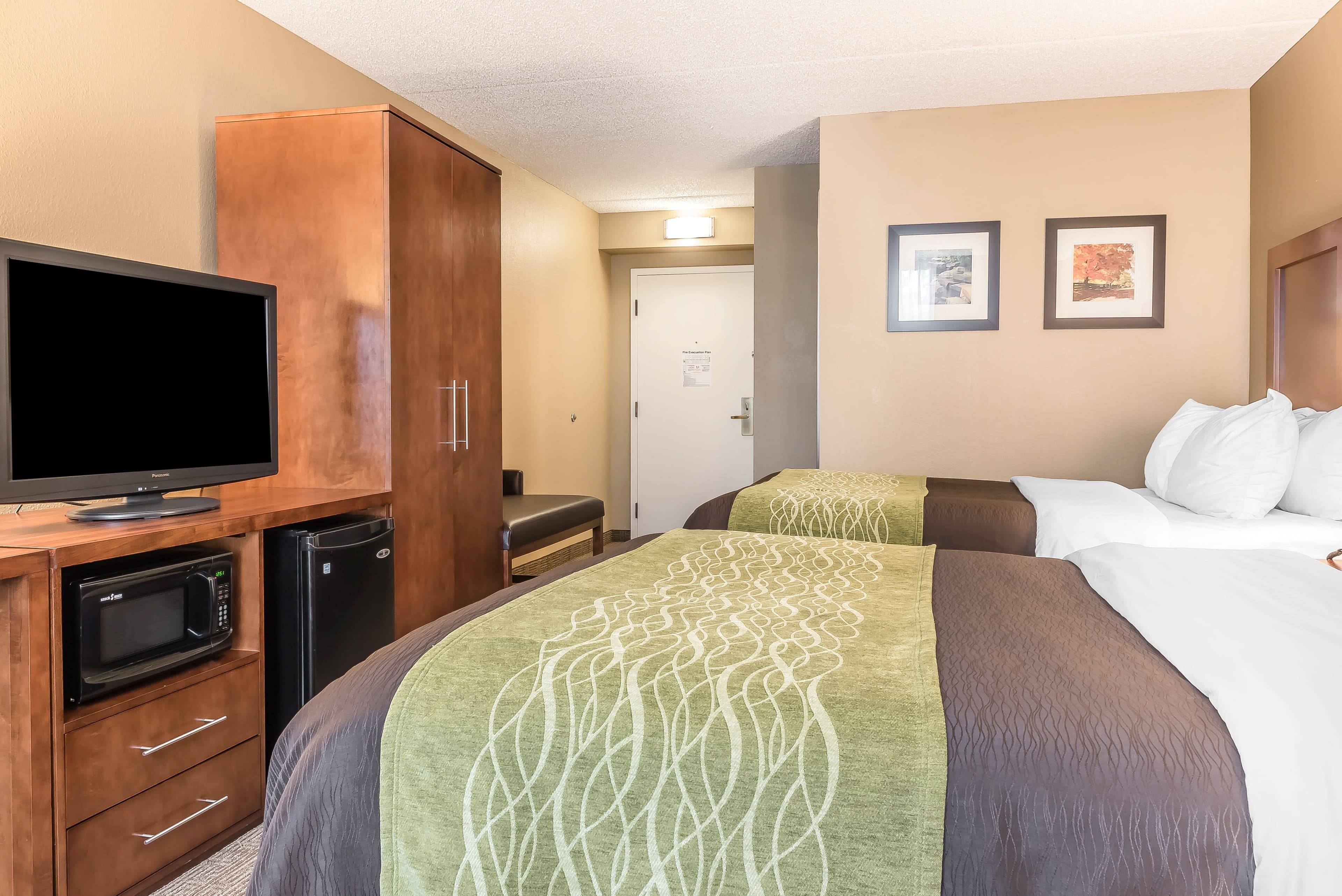 Comfort Inn & Suites Piqua-Near Troy-I75 — 14