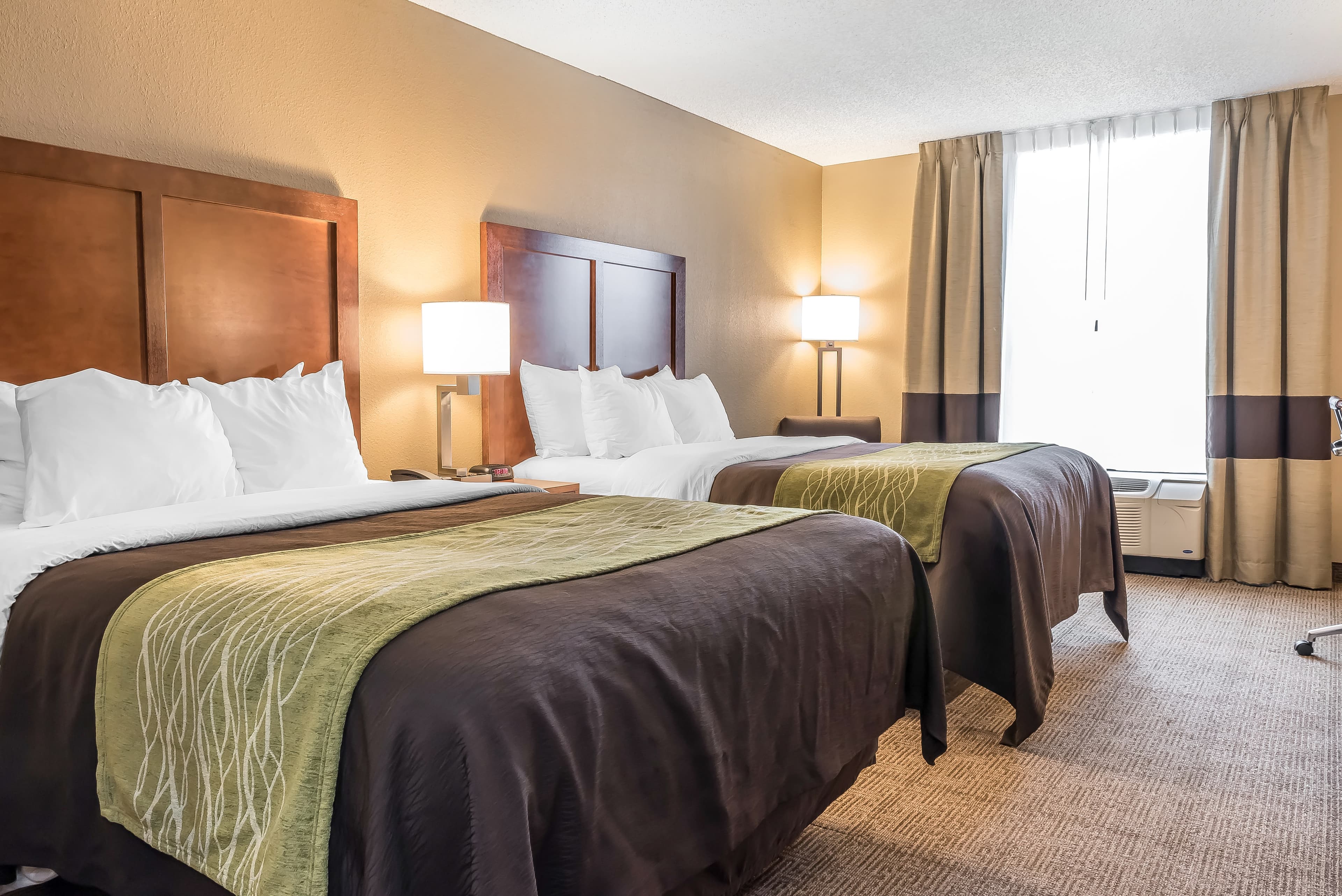 Comfort Inn & Suites Piqua-Near Troy-I75 — 17