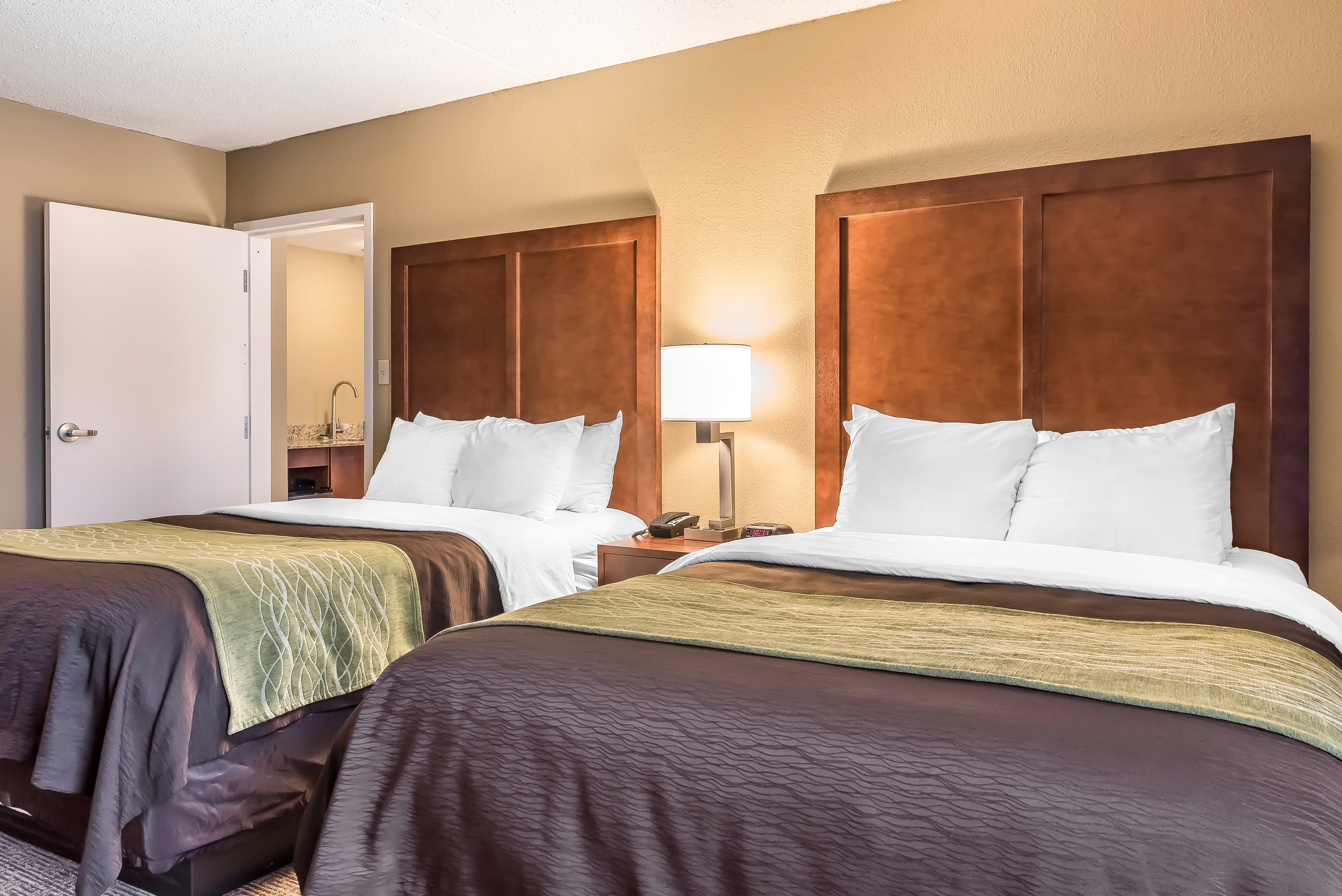 Comfort Inn & Suites Piqua-Near Troy-I75 — 32