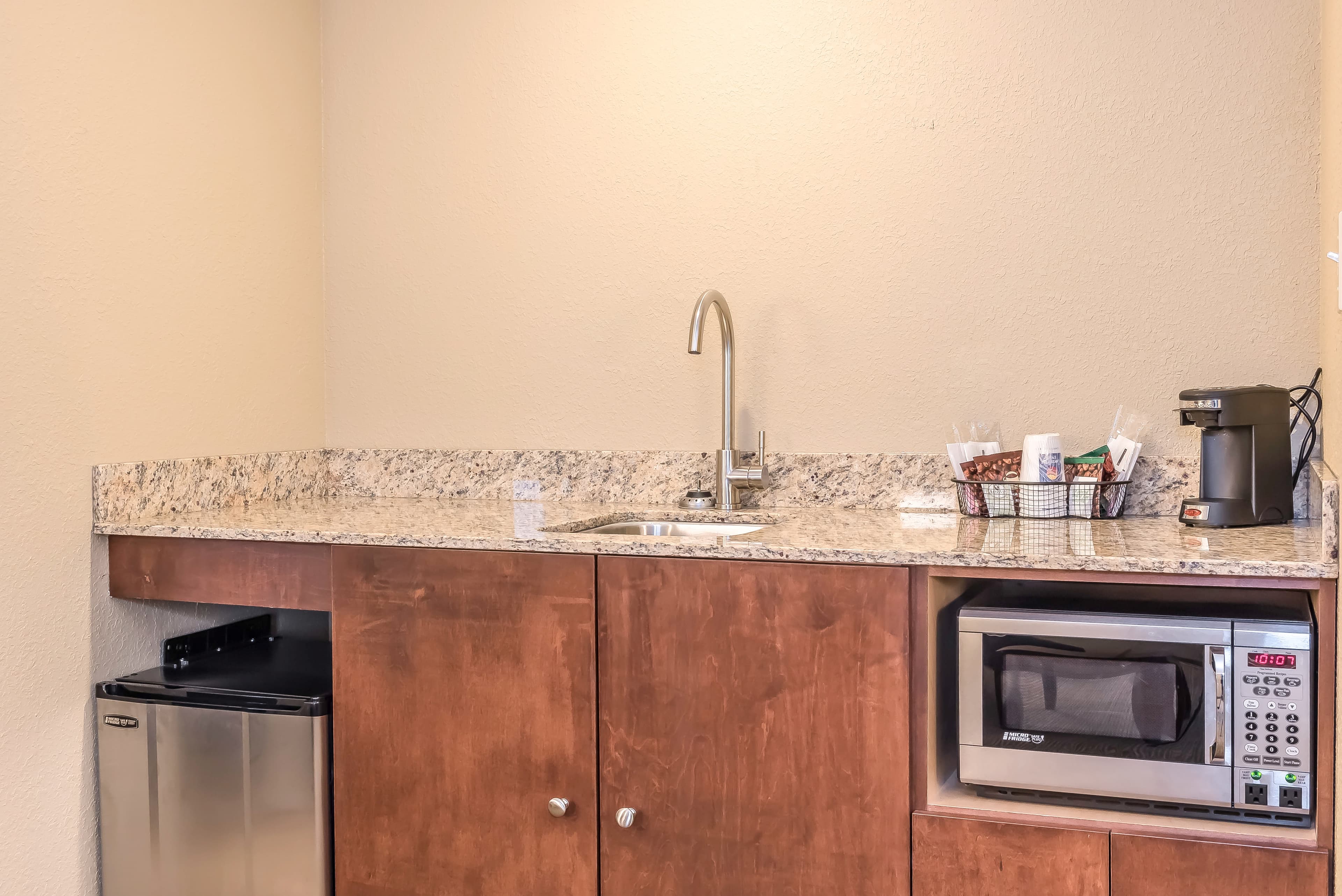 Comfort Inn & Suites Piqua-Near Troy-I75 — 34