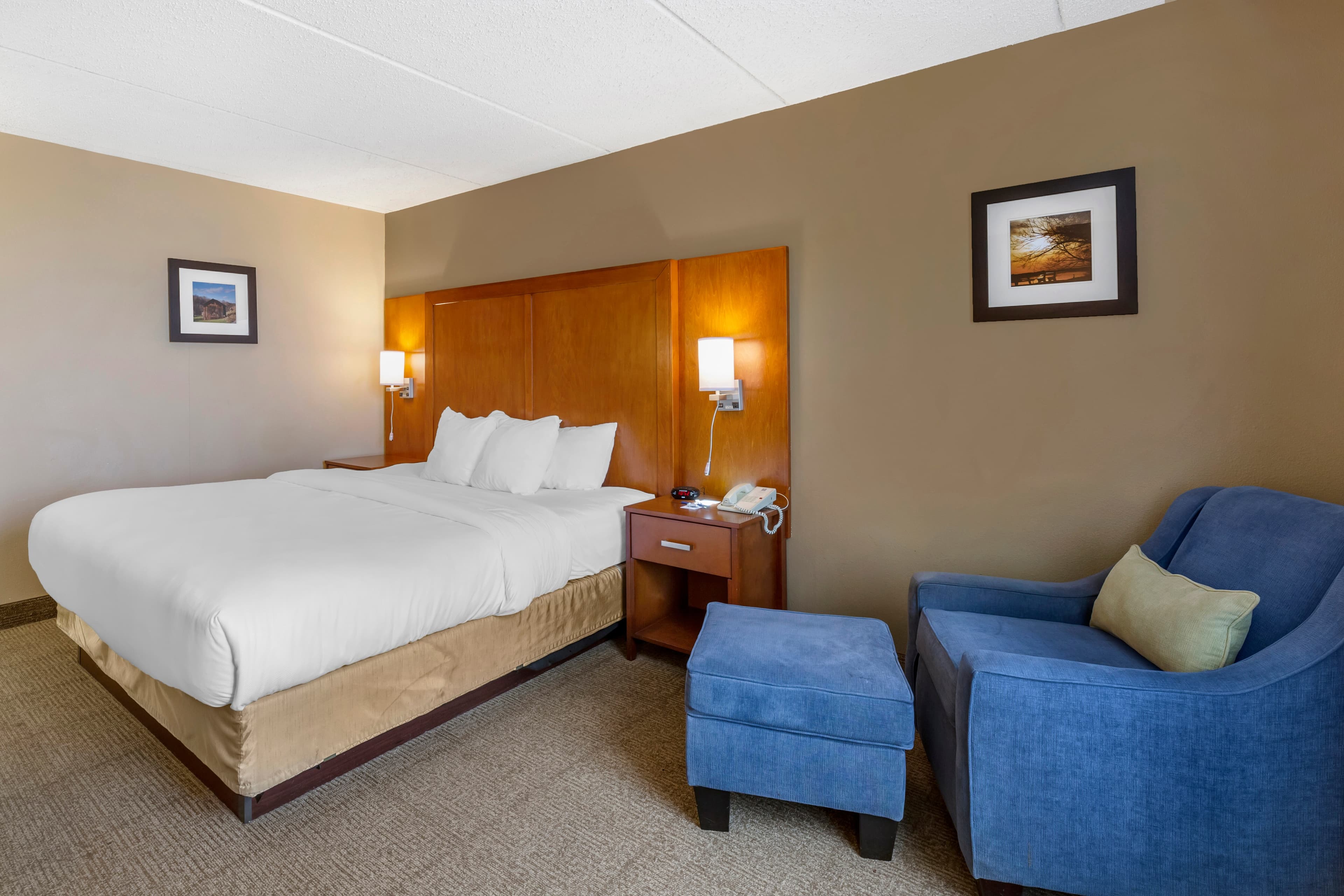 Comfort Inn Alliance - Image 3