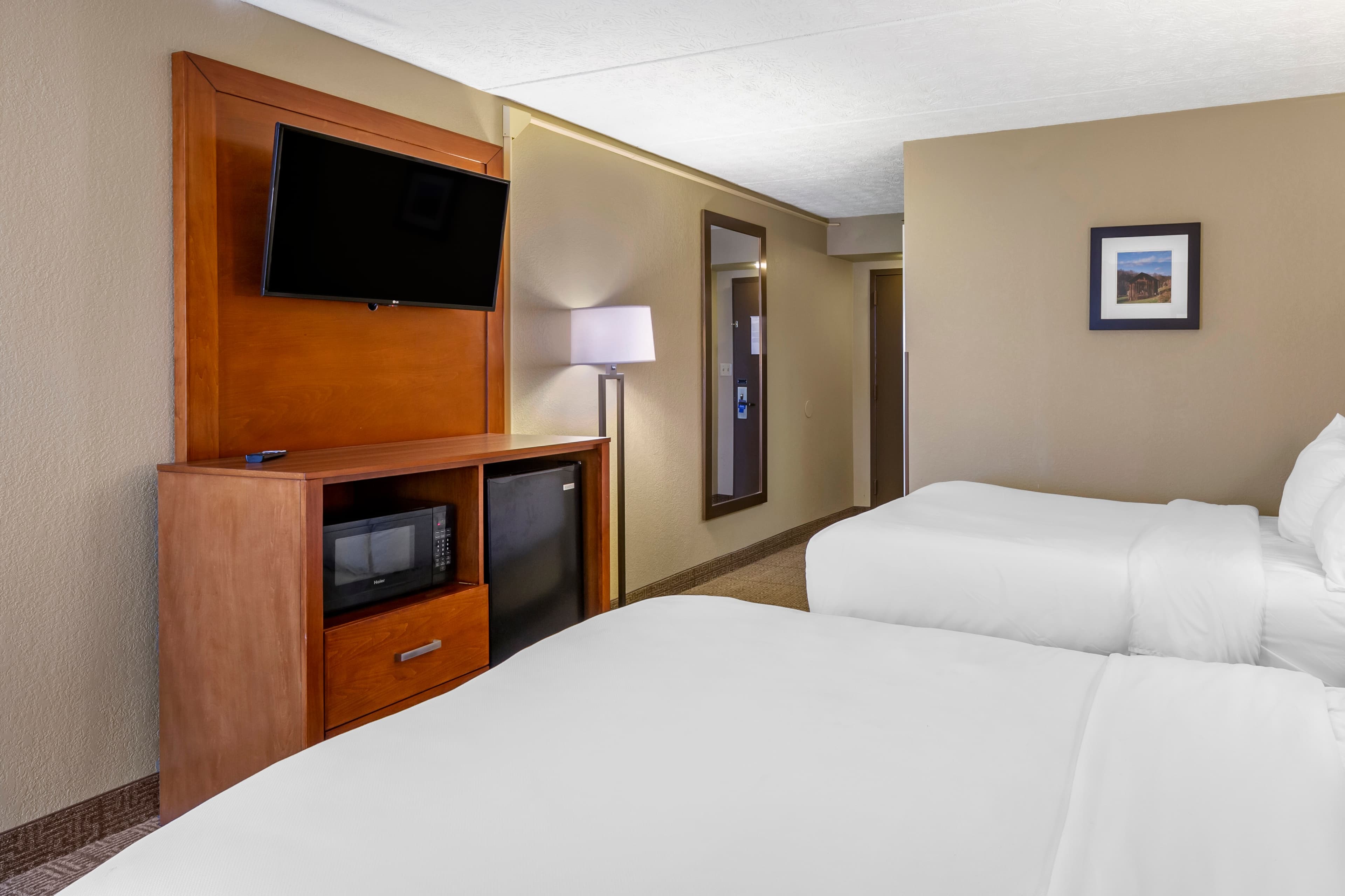 Comfort Inn Alliance — 9