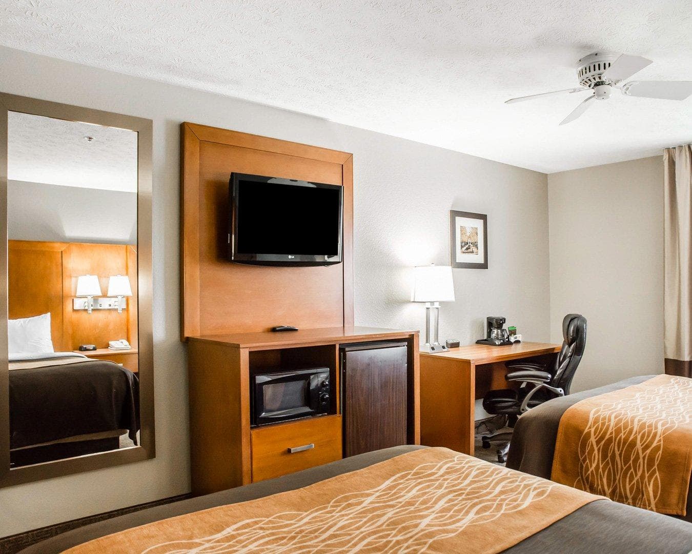 Comfort Inn Bellefontaine - Image 3