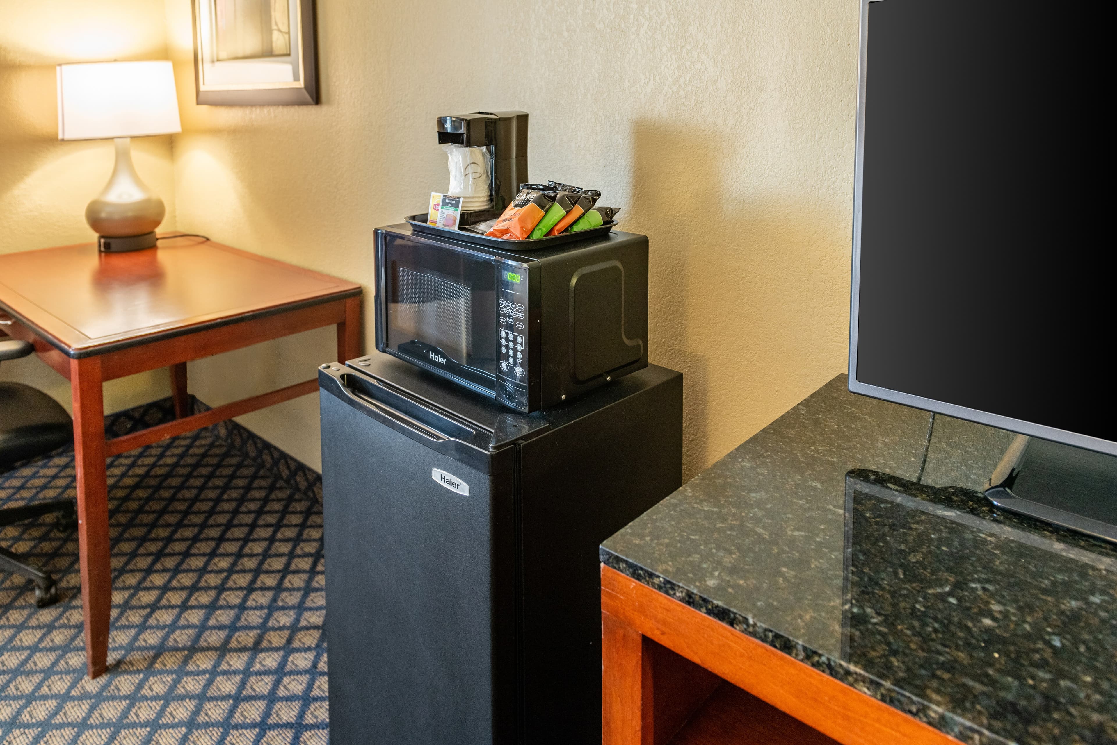 Quality Inn & Suites Seville - Image 5