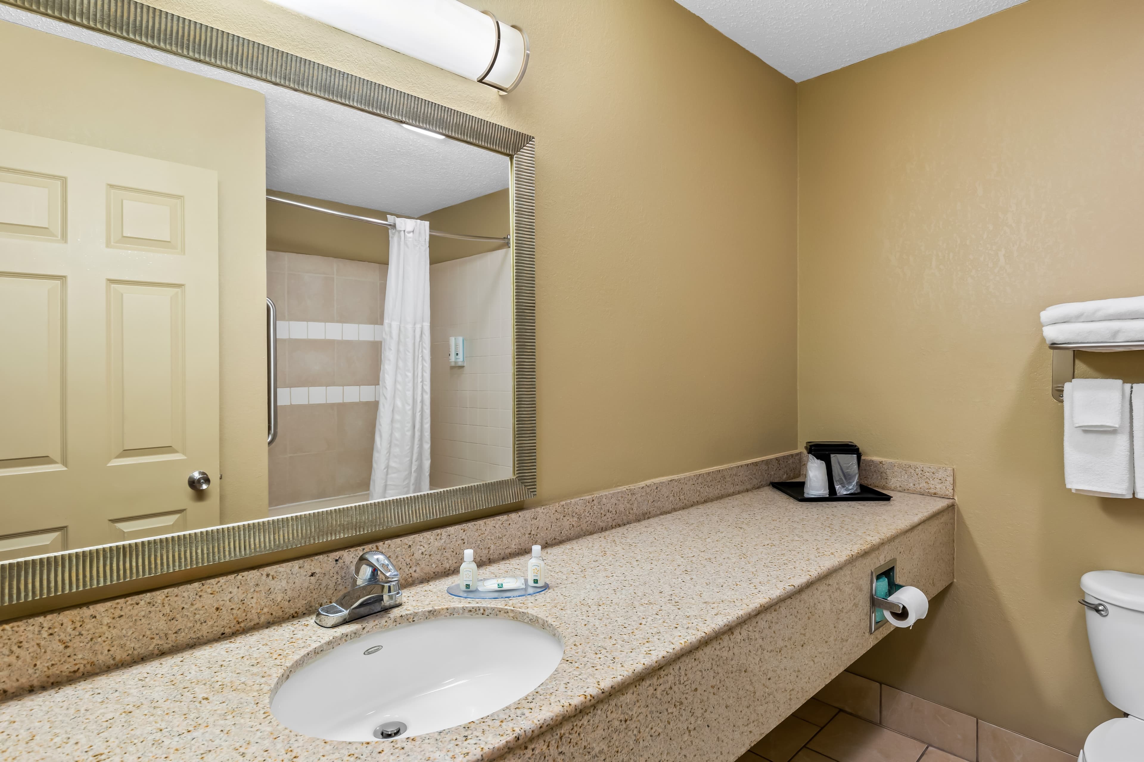 Quality Inn & Suites Seville — 7