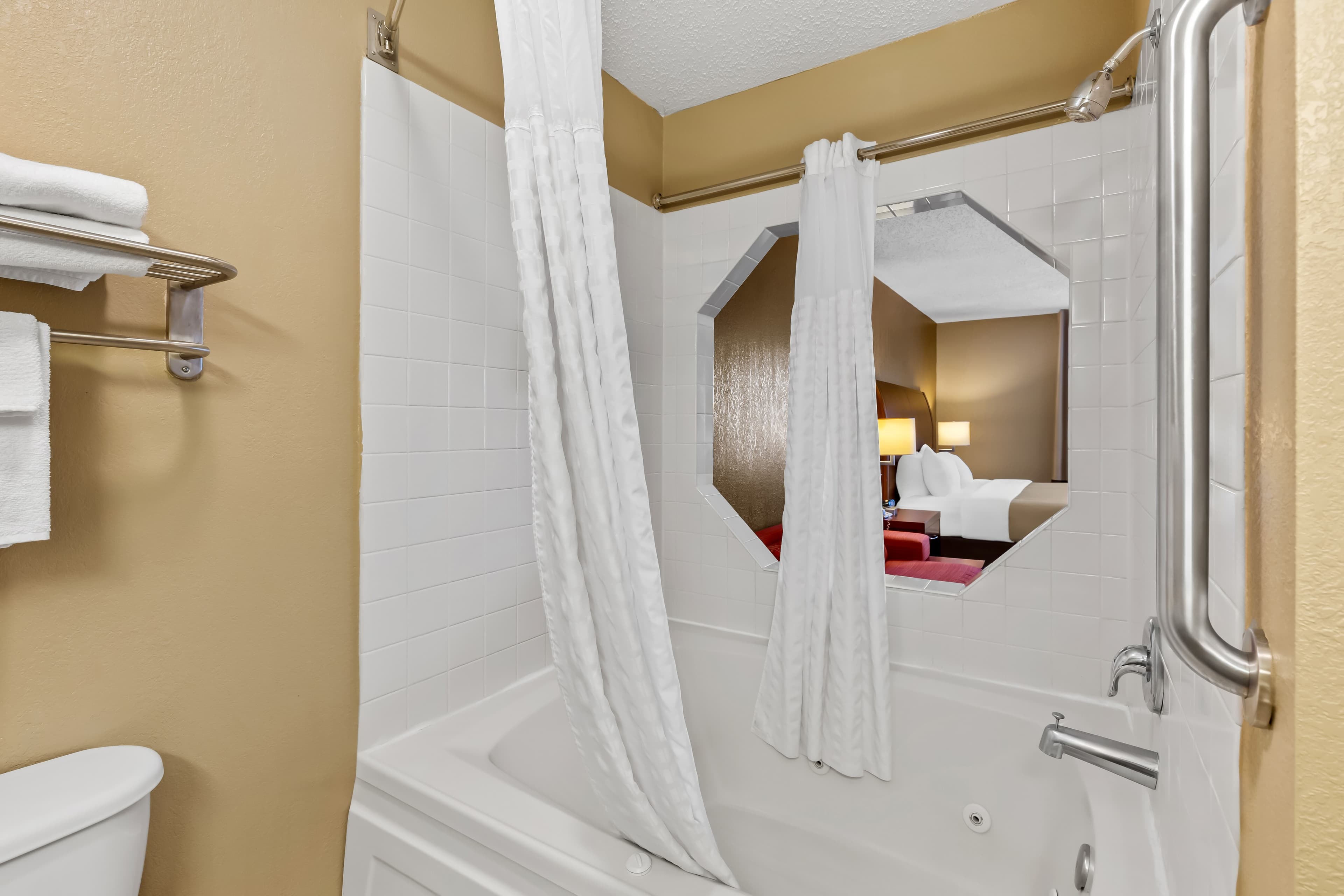 Quality Inn & Suites Seville — 23