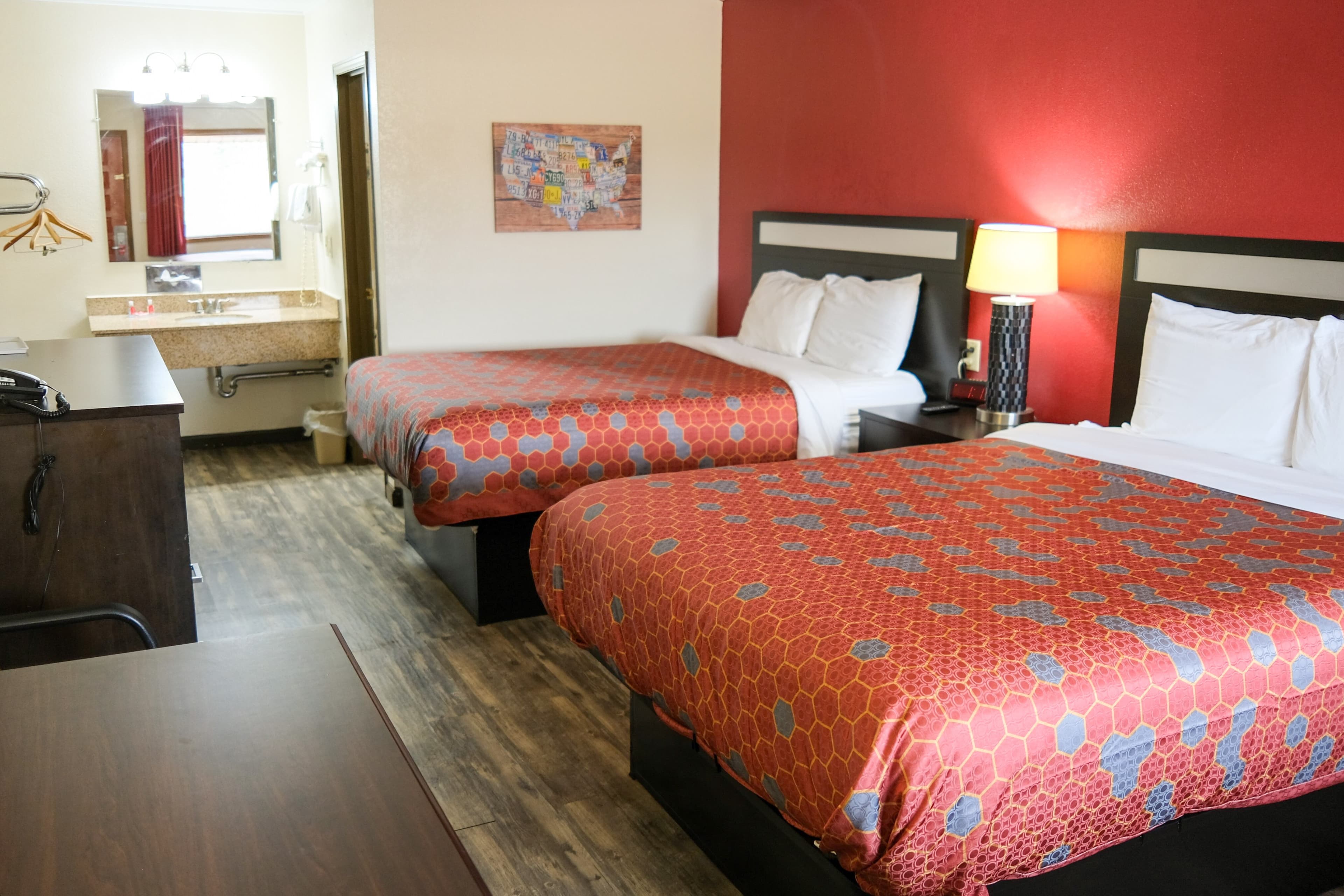 Econo Lodge Wooster - Image 3