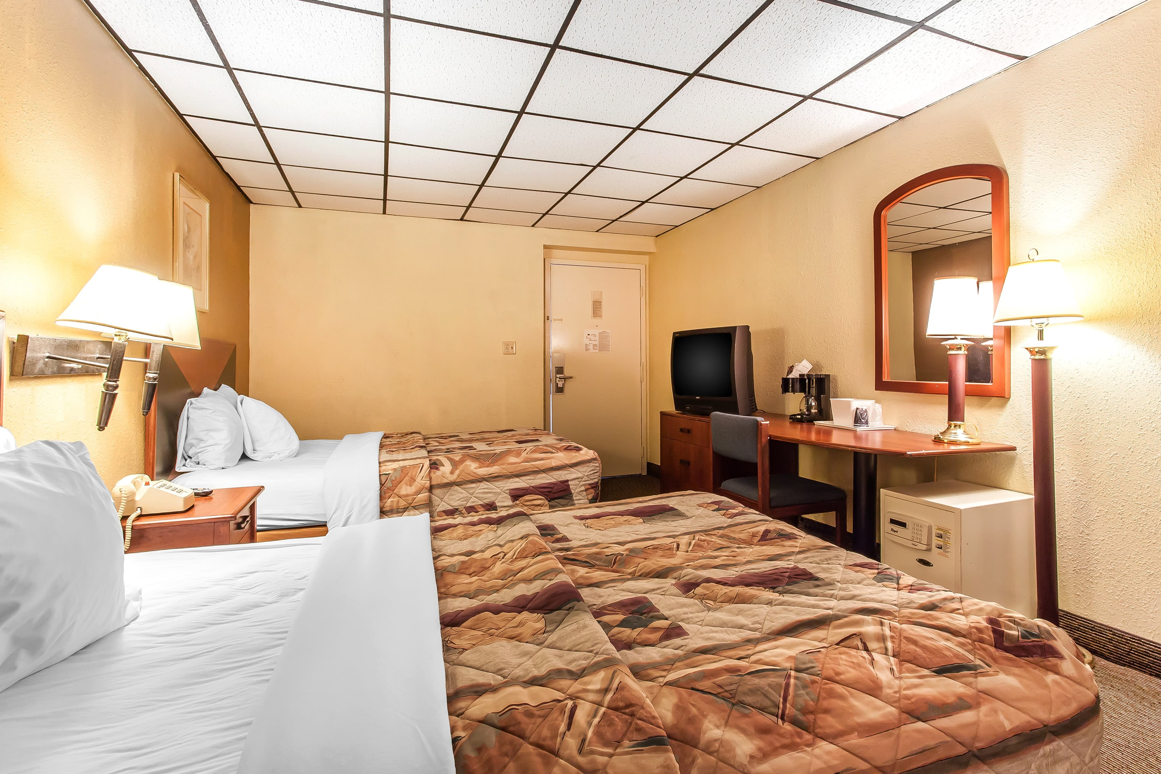 Rodeway Inn Sandusky North — 6