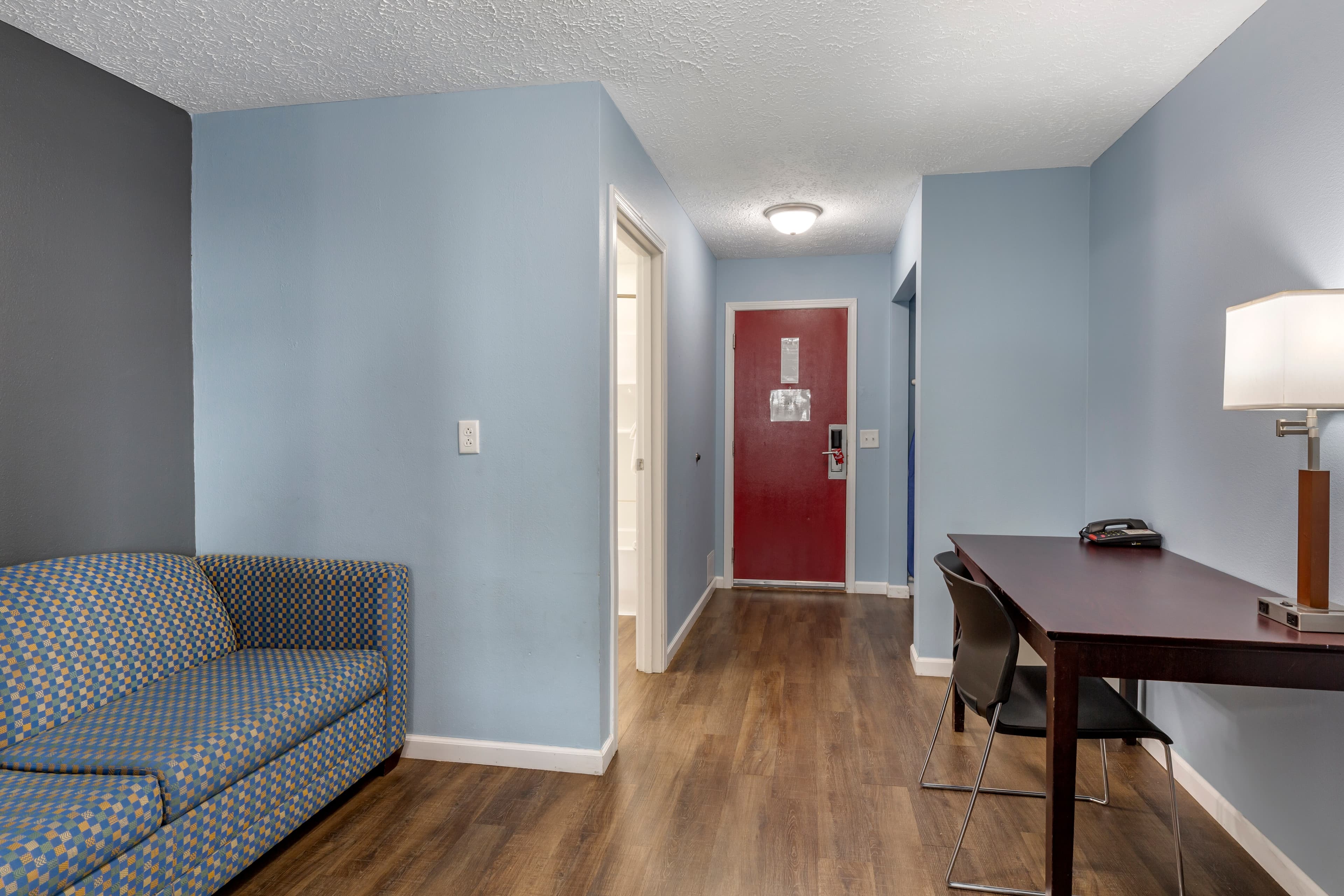 Econo Lodge Inn & Suites Sandusky South — 22