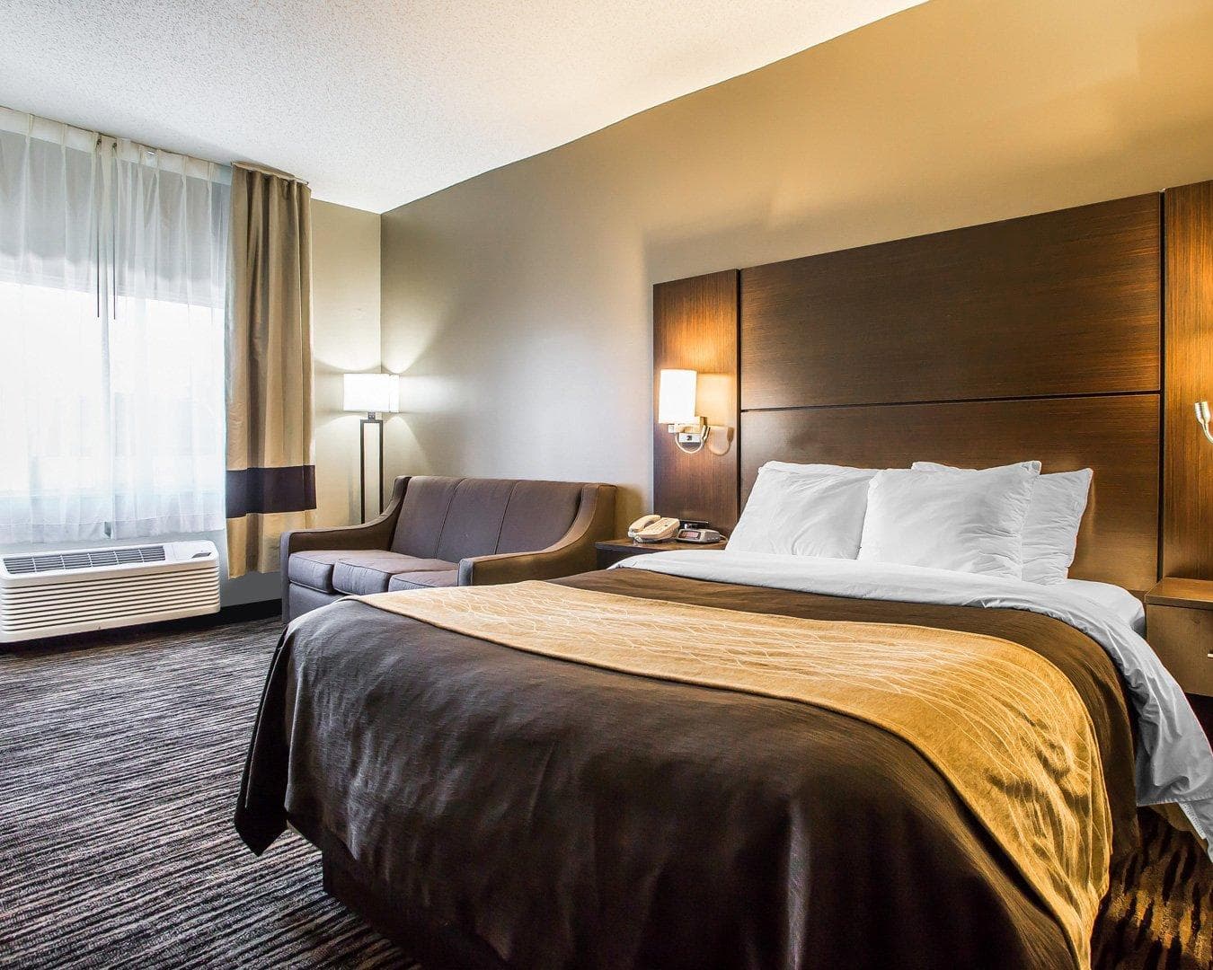 Quality Inn Dayton North - Vandalia - Image 2