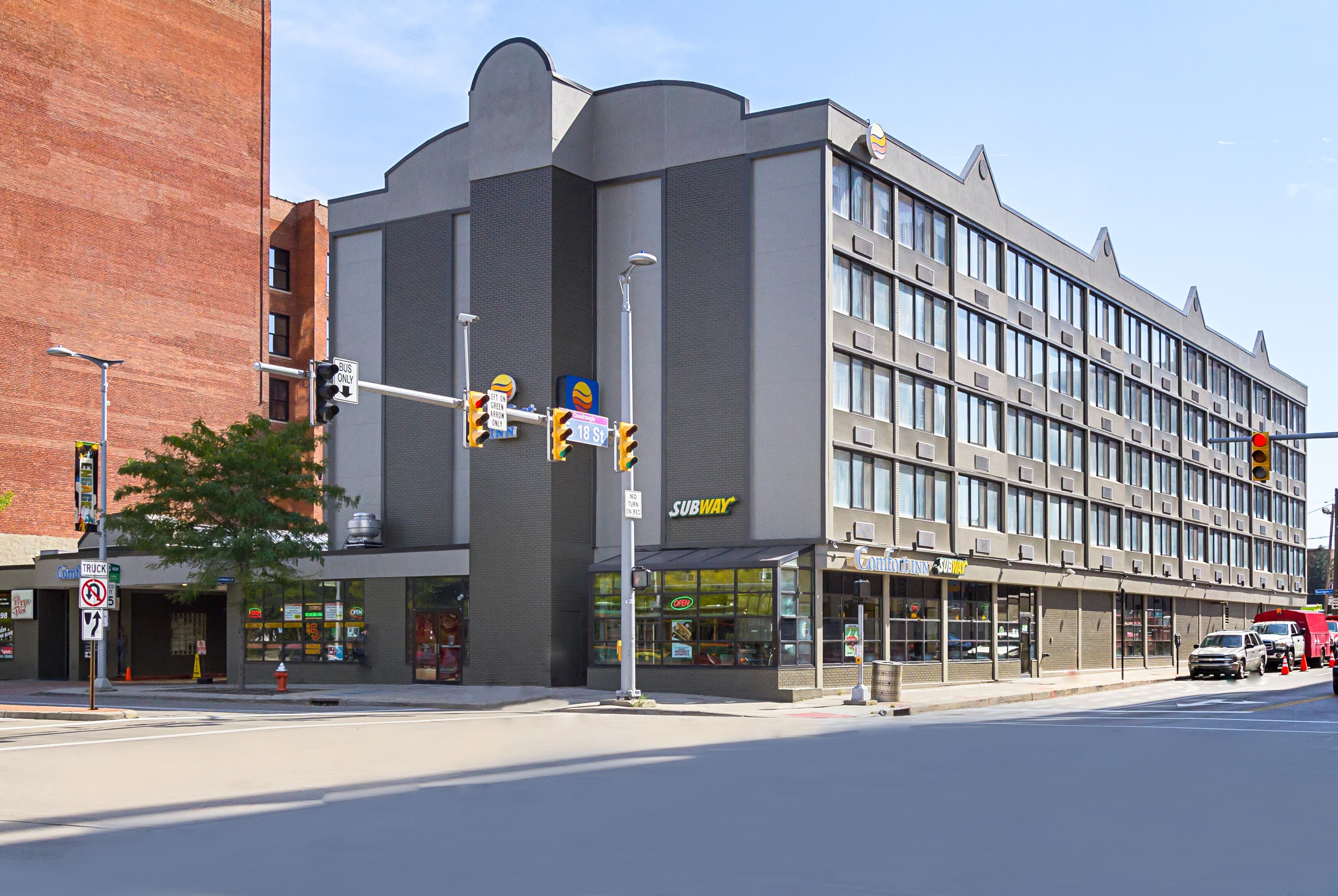 Comfort Inn Cleveland Downtown - Image 1