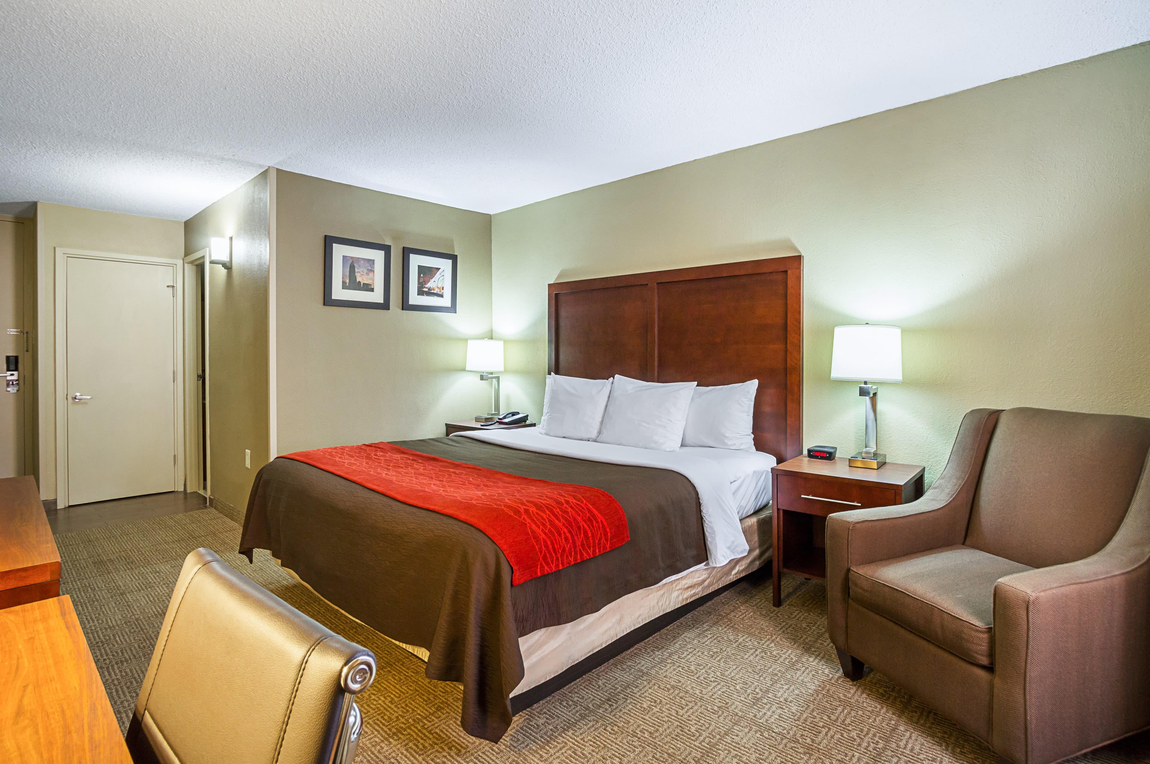 Comfort Inn Cleveland Downtown - Image 4