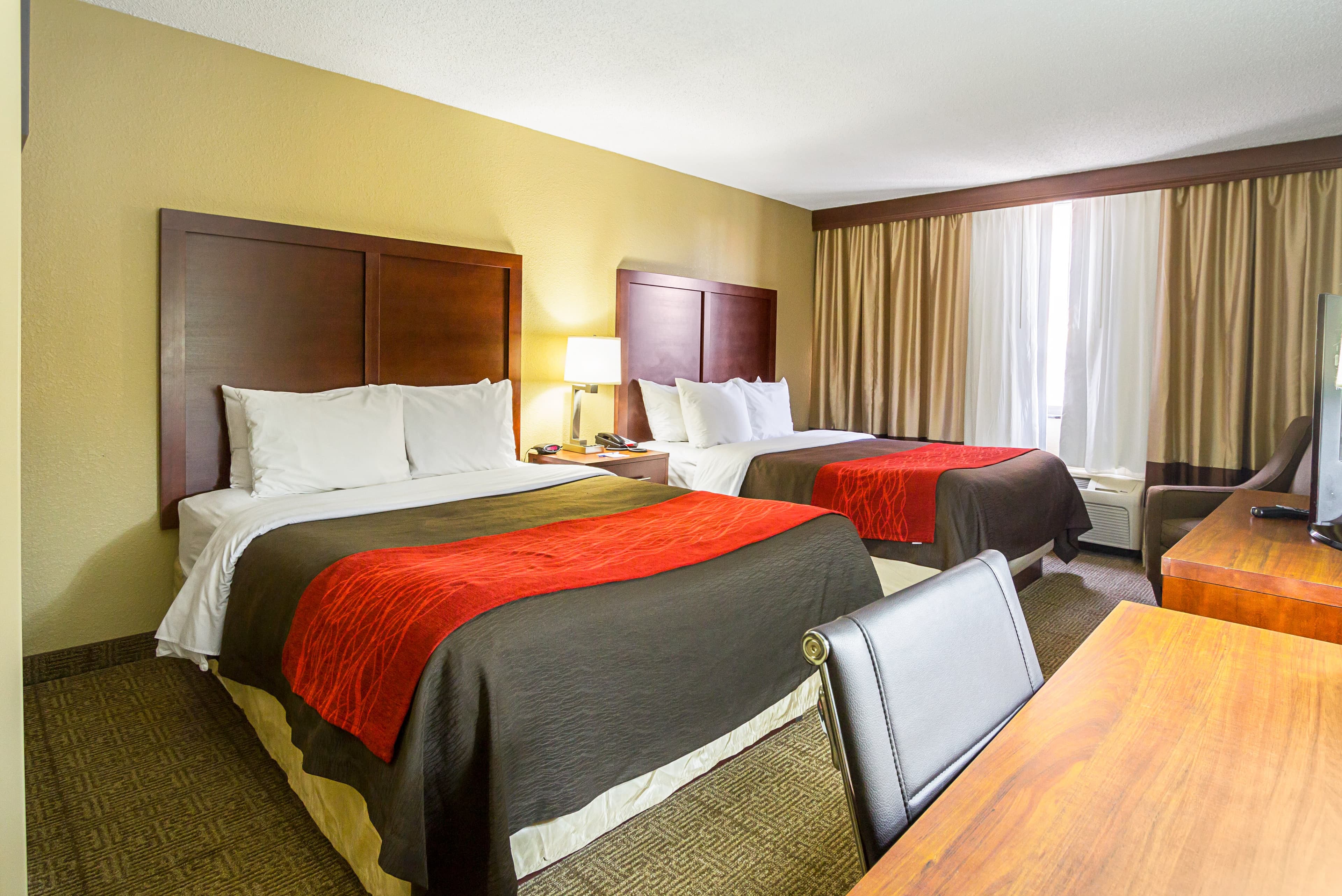 Comfort Inn Cleveland Downtown - Image 2