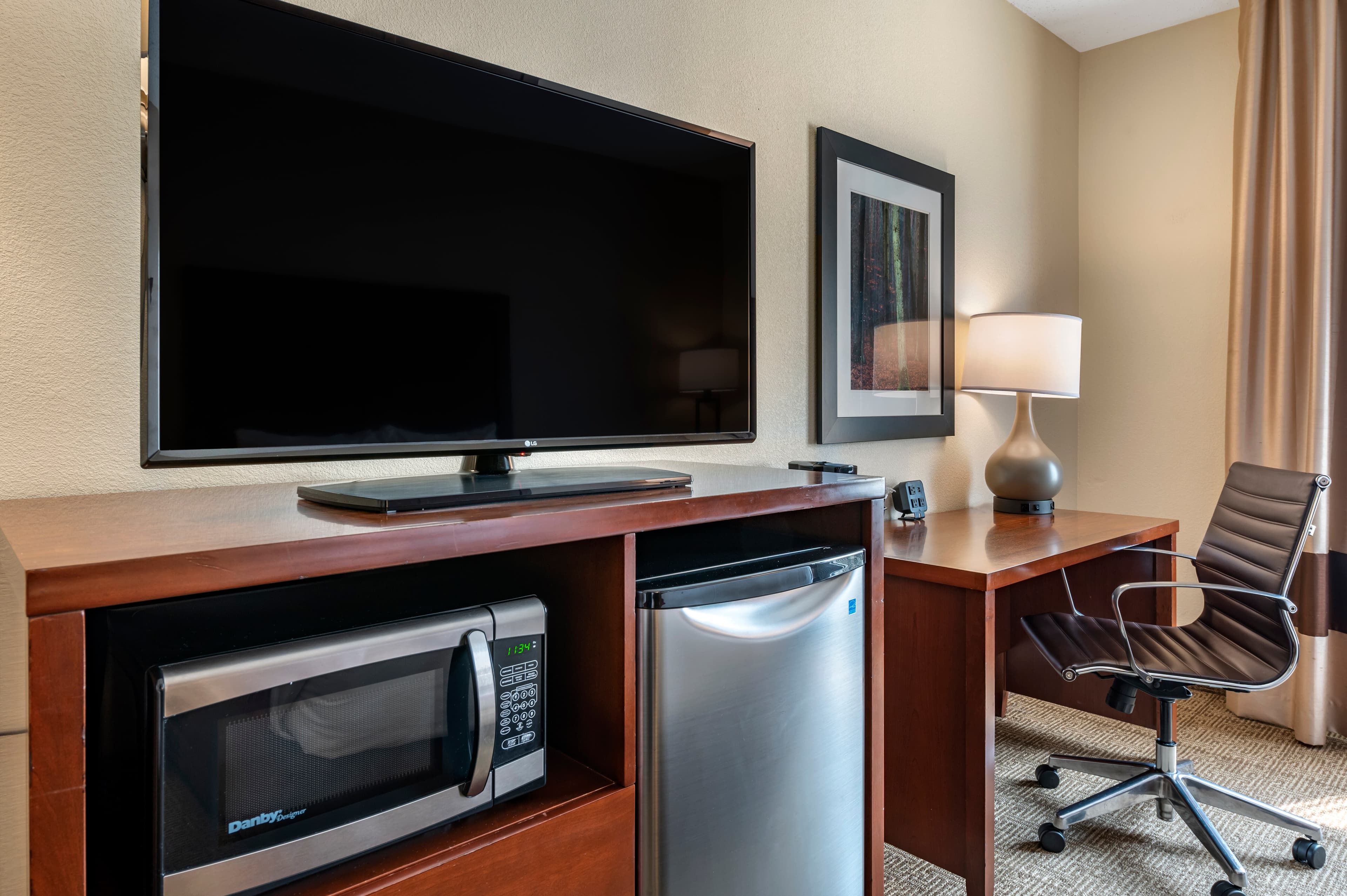 Comfort Suites Columbus West- Hilliard — 7