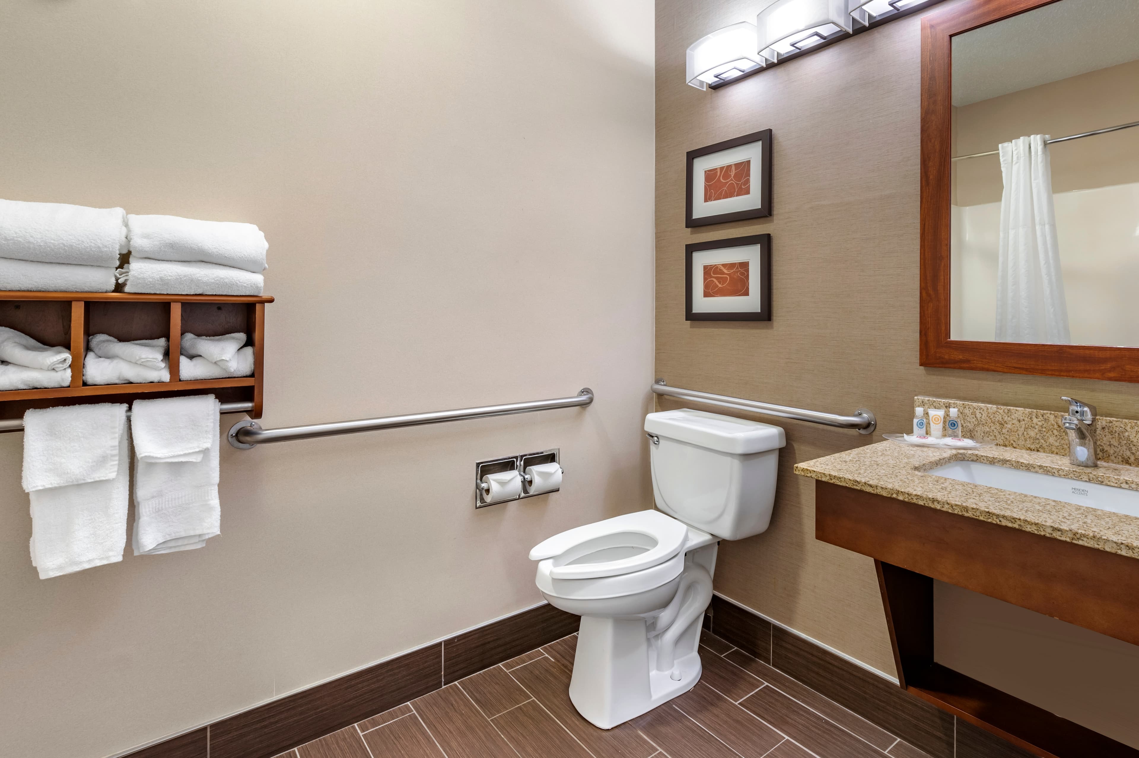 Comfort Suites Columbus West- Hilliard — 9