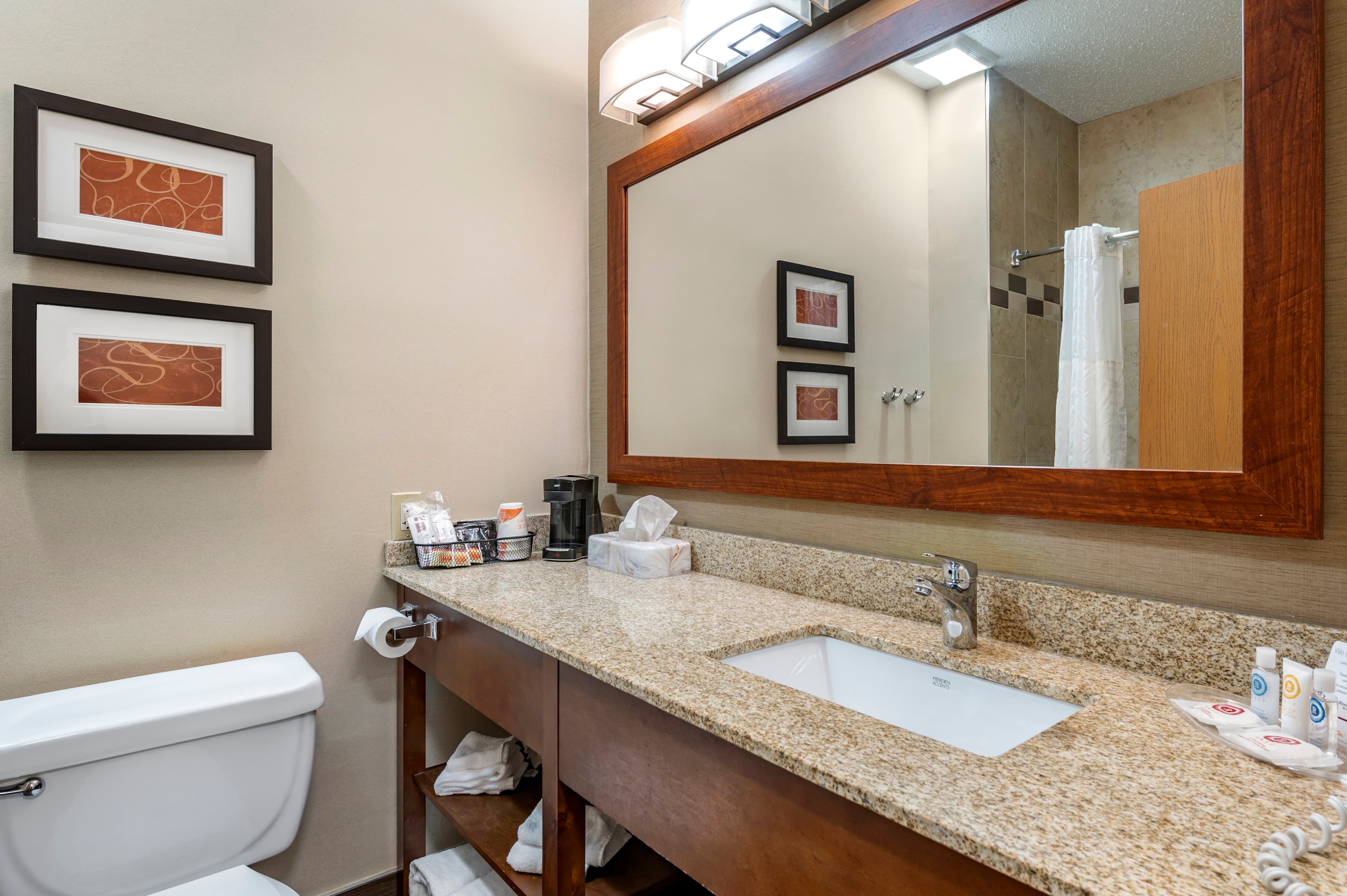 Comfort Suites Columbus West- Hilliard — 17