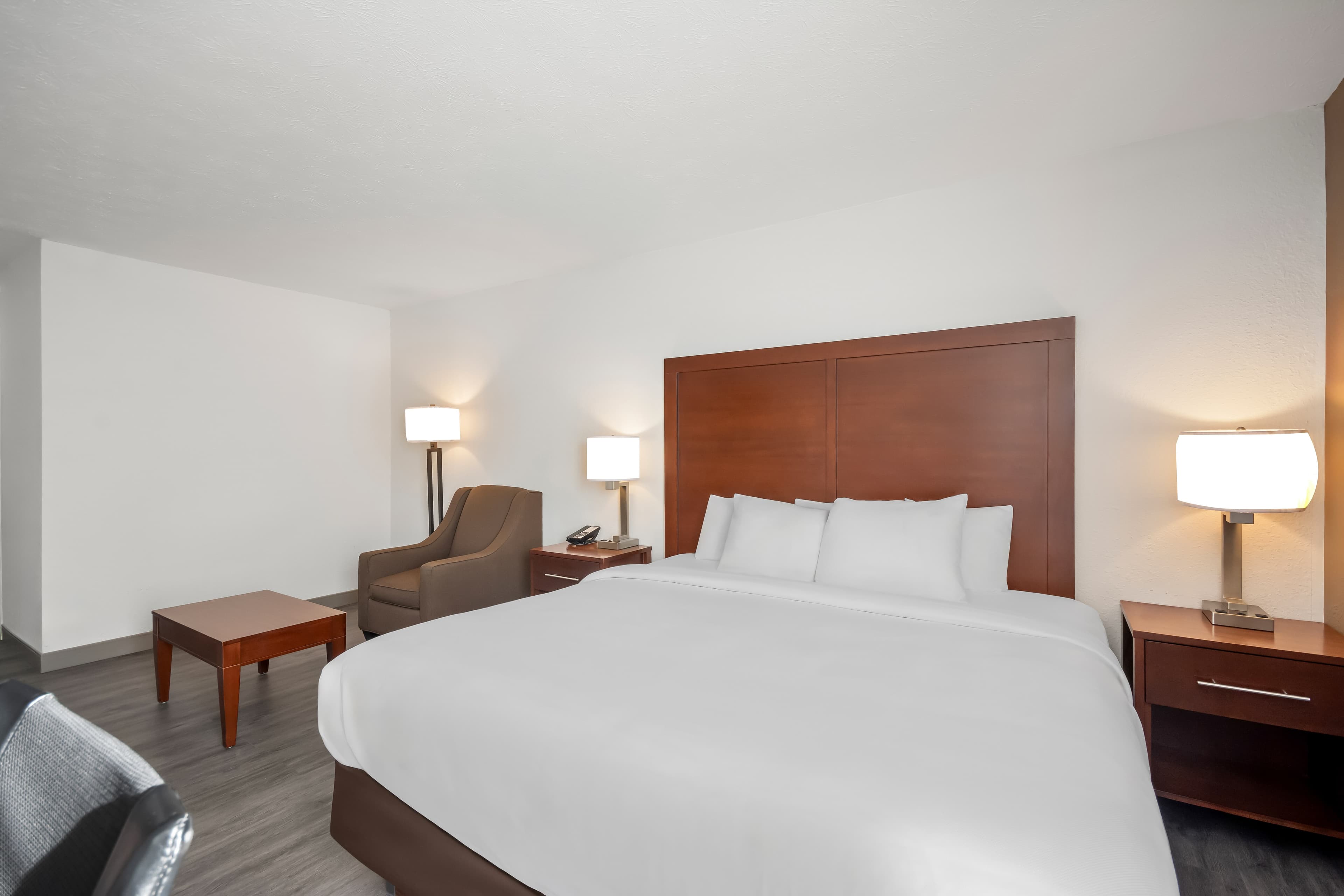 Comfort Inn & Suites Cincinnati Eastgate — 12