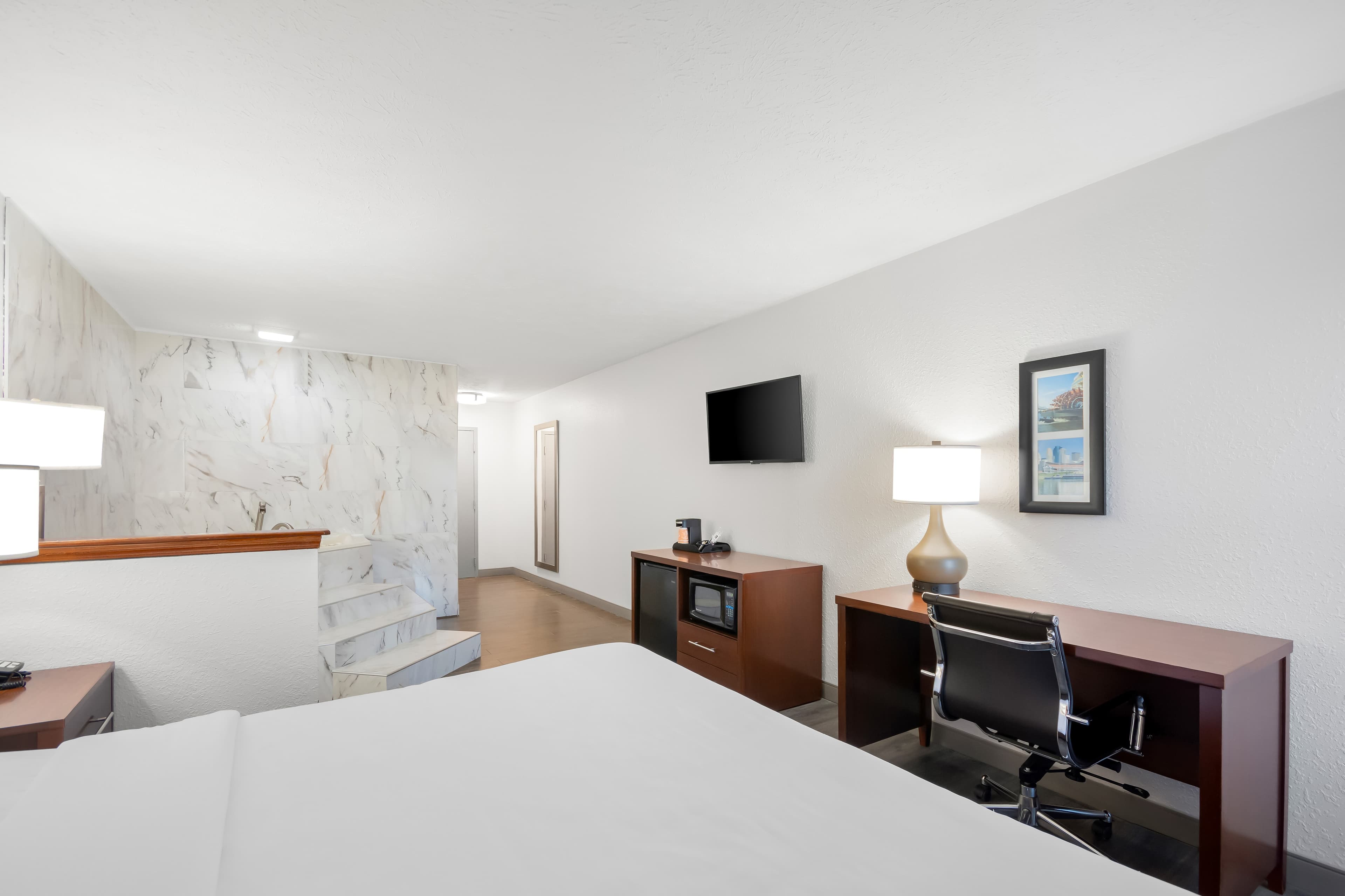 Comfort Inn & Suites Cincinnati Eastgate — 17