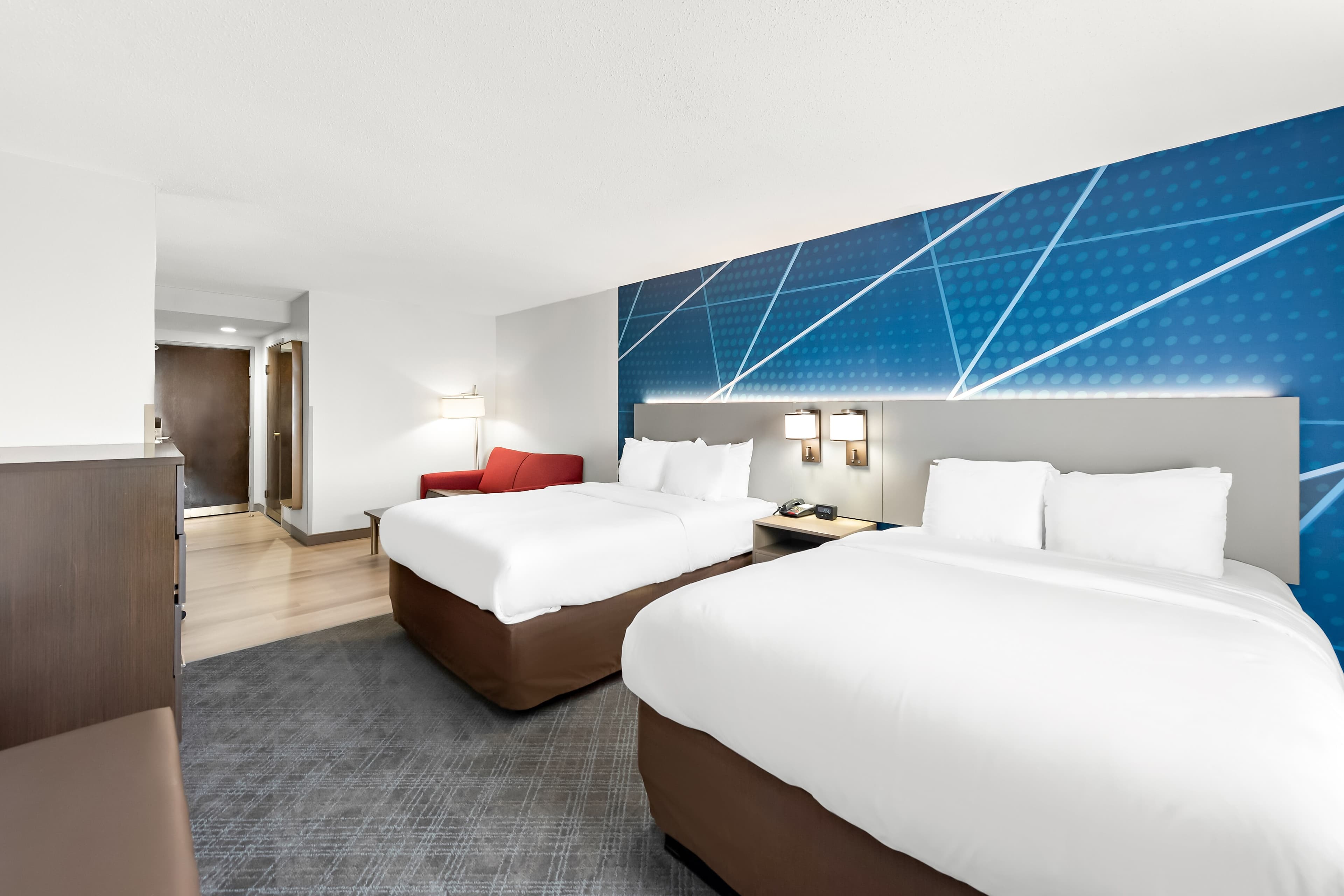 Comfort Suites Columbus — 18