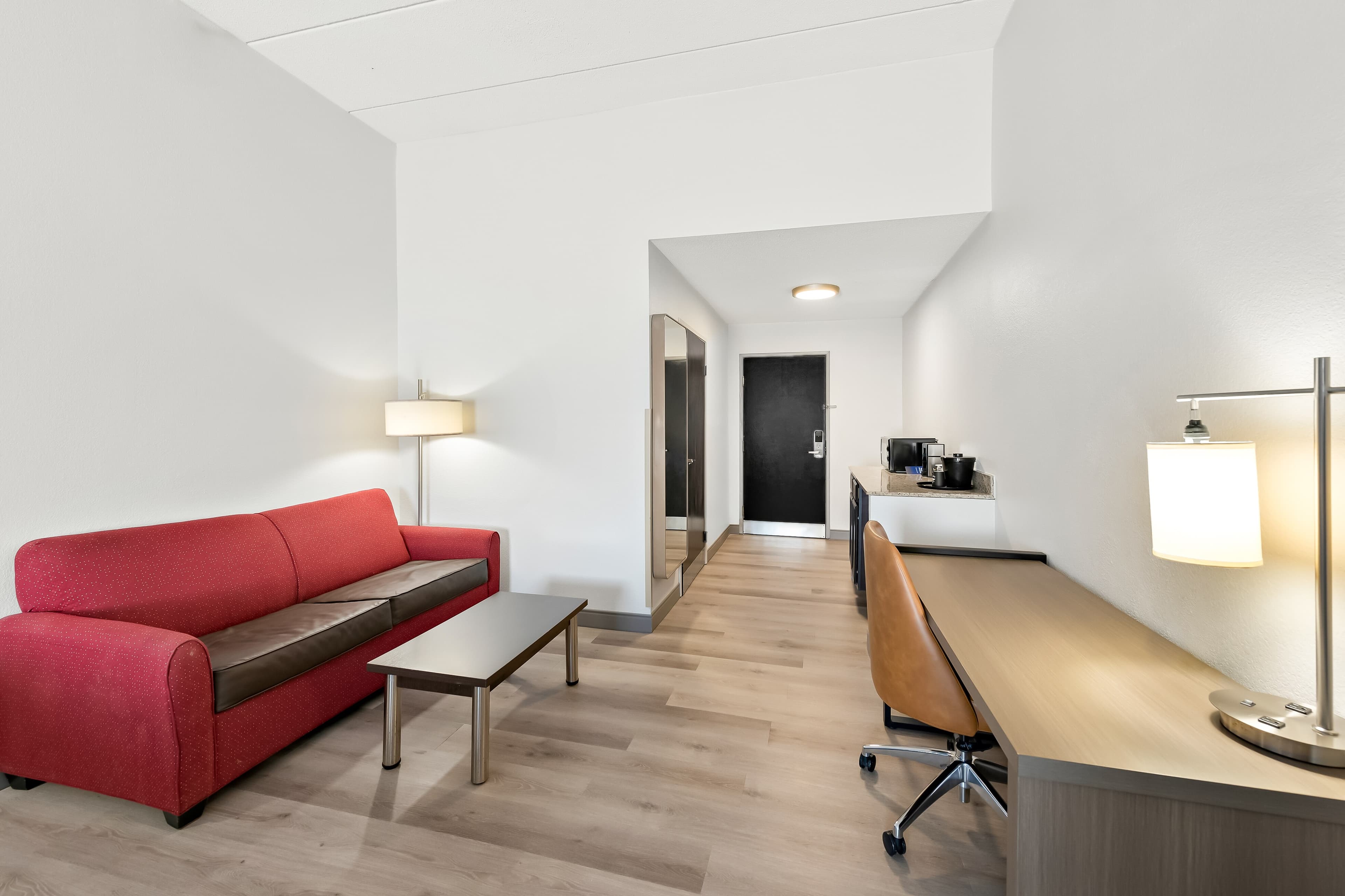 Comfort Suites Columbus - Image 4