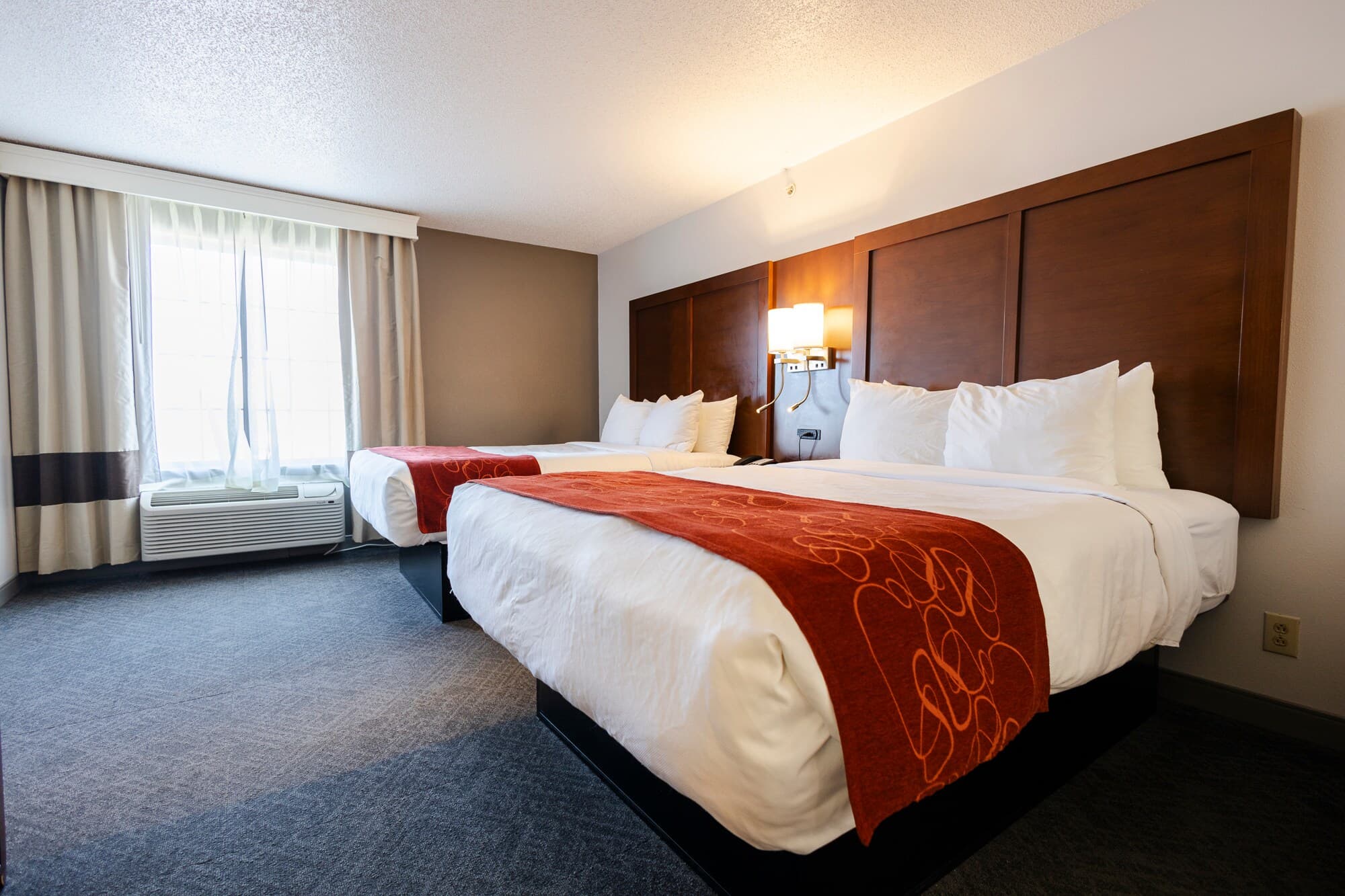 Comfort Suites Springfield I-70 - Image 1