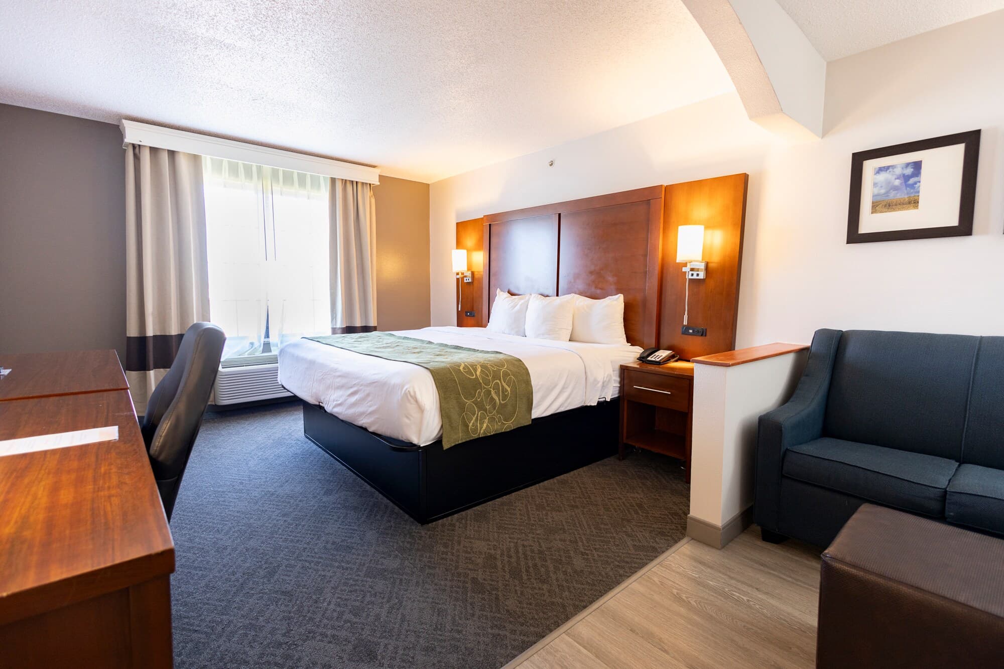 Comfort Suites Springfield I-70 - Image 3