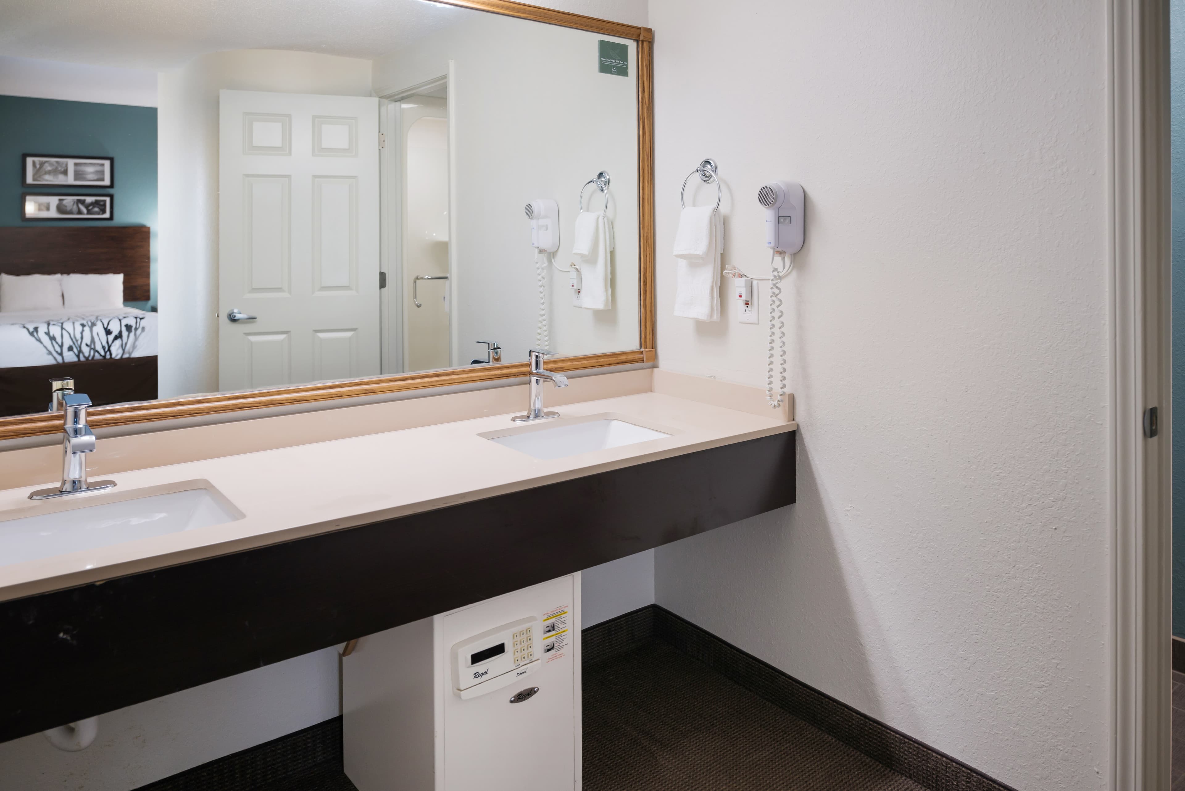 Sleep Inn & Suites Port Clinton — 12